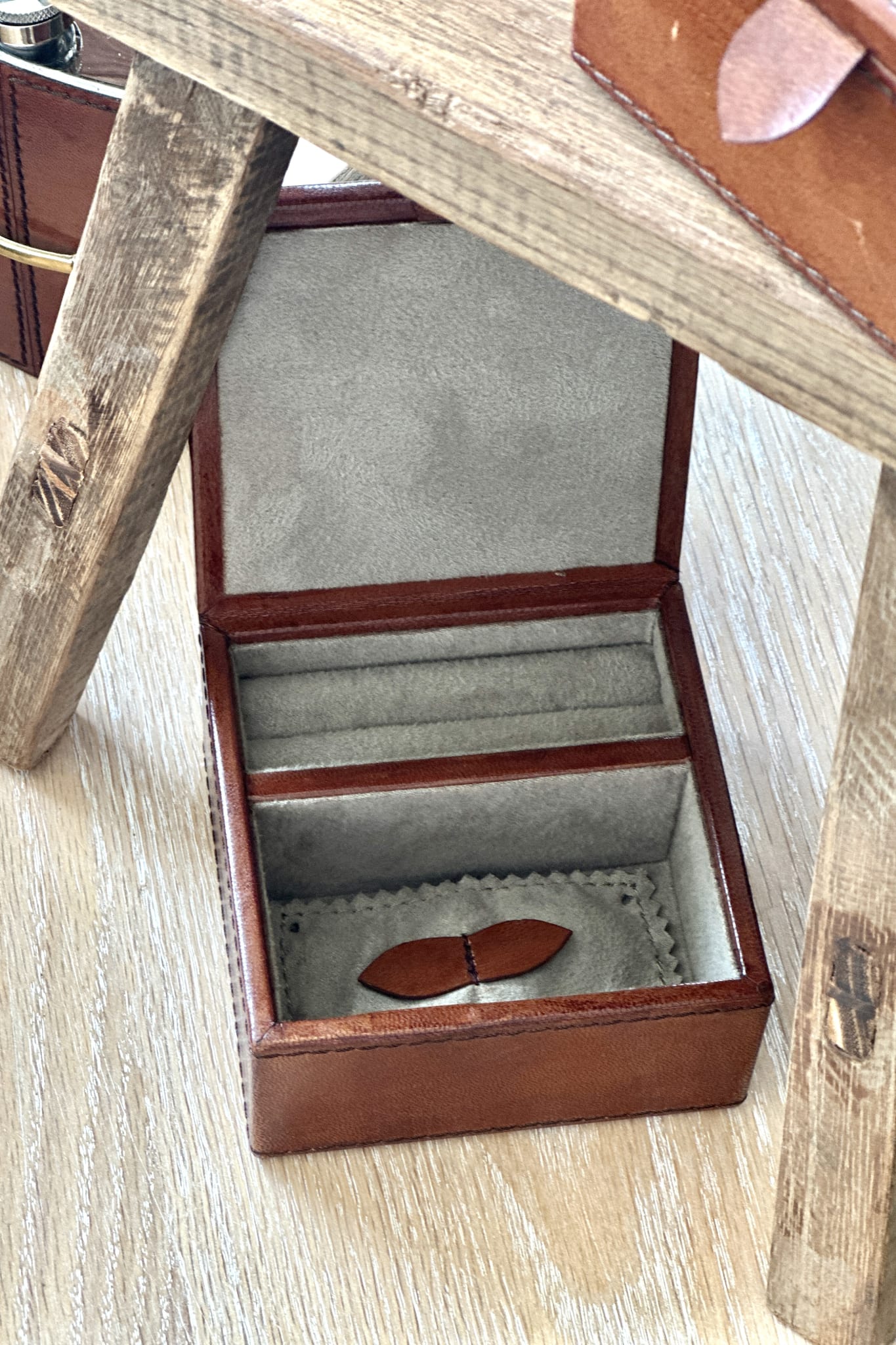 Small Leather Pin Box - Tan - Magpie Style