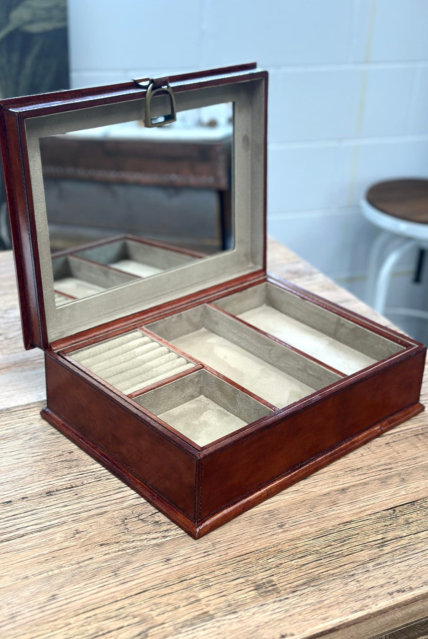 Large Jewellery Box with Stirrups - Tan - Magpie Style