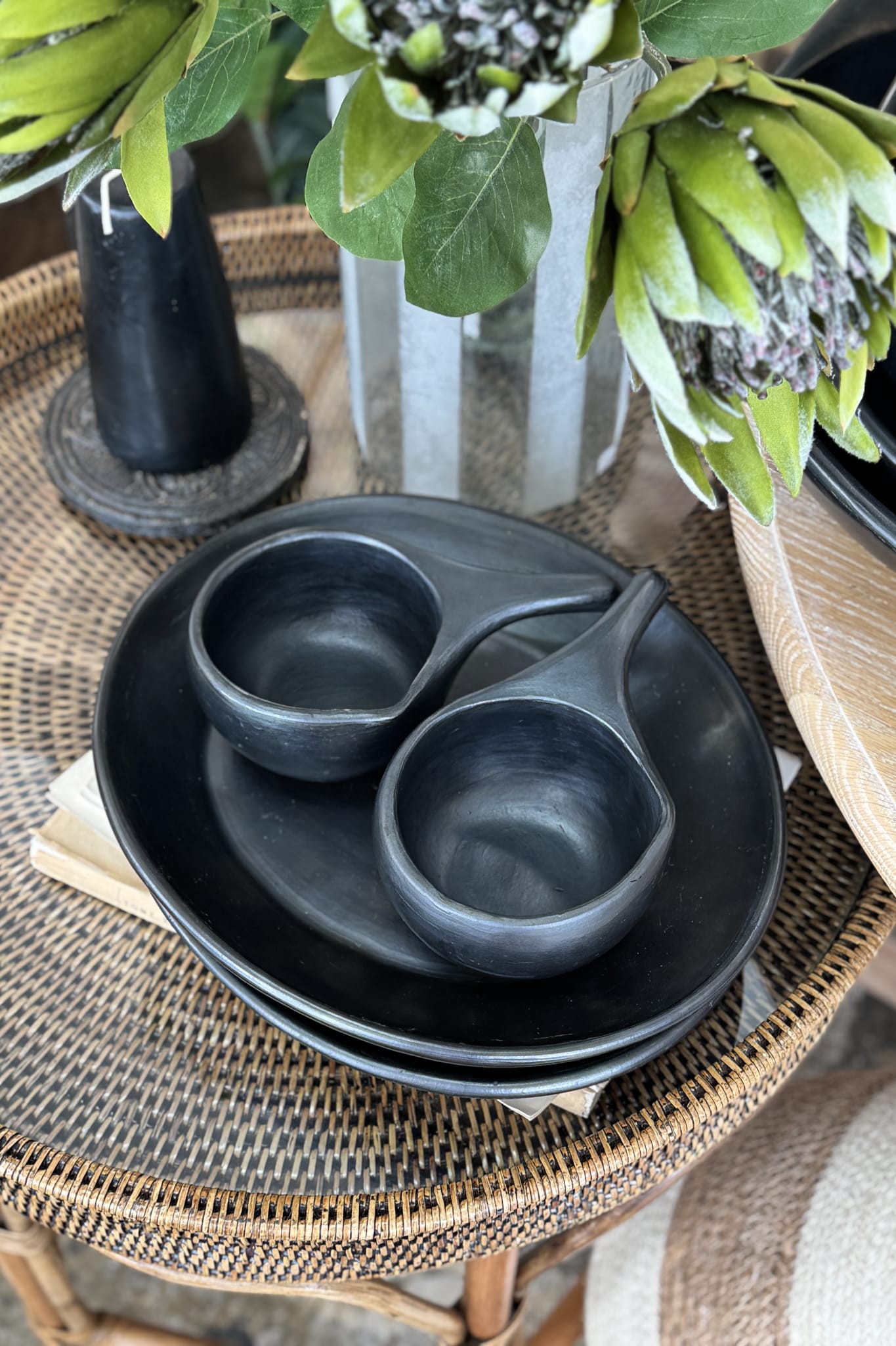 LA CHAMBA Sauceboat - Magpie Style