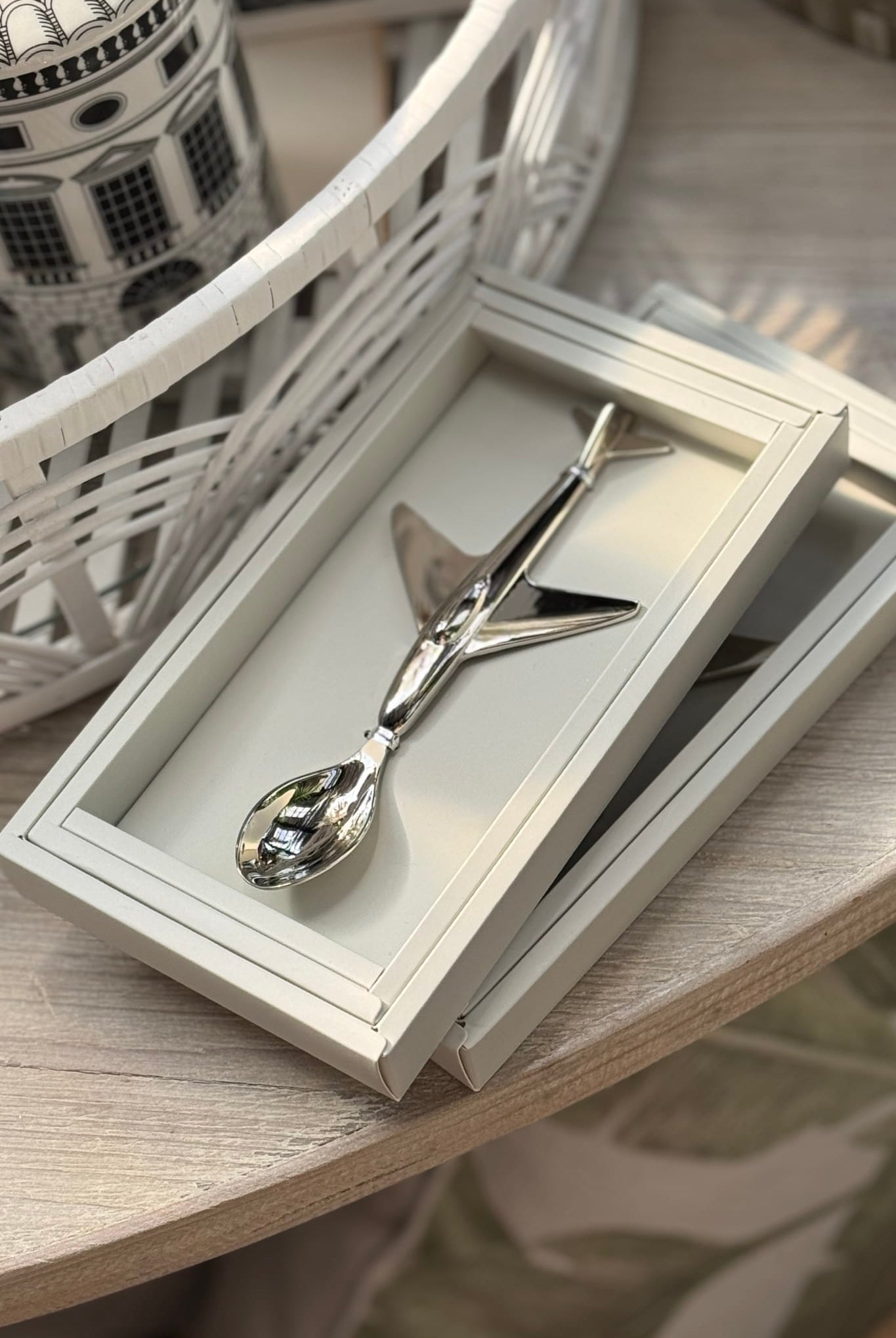 Here Comes The Airplane Spoon - Magpie Style