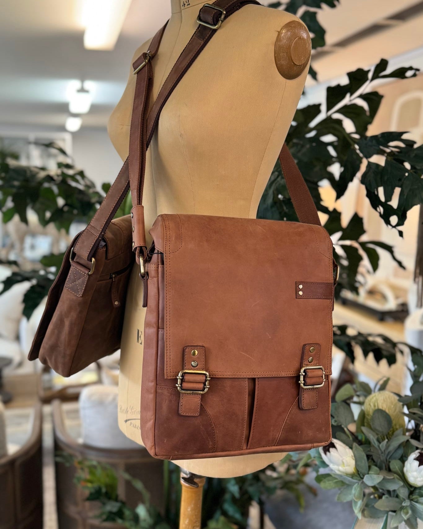 Leather Messenger Bag - Light Tan - Magpie Style