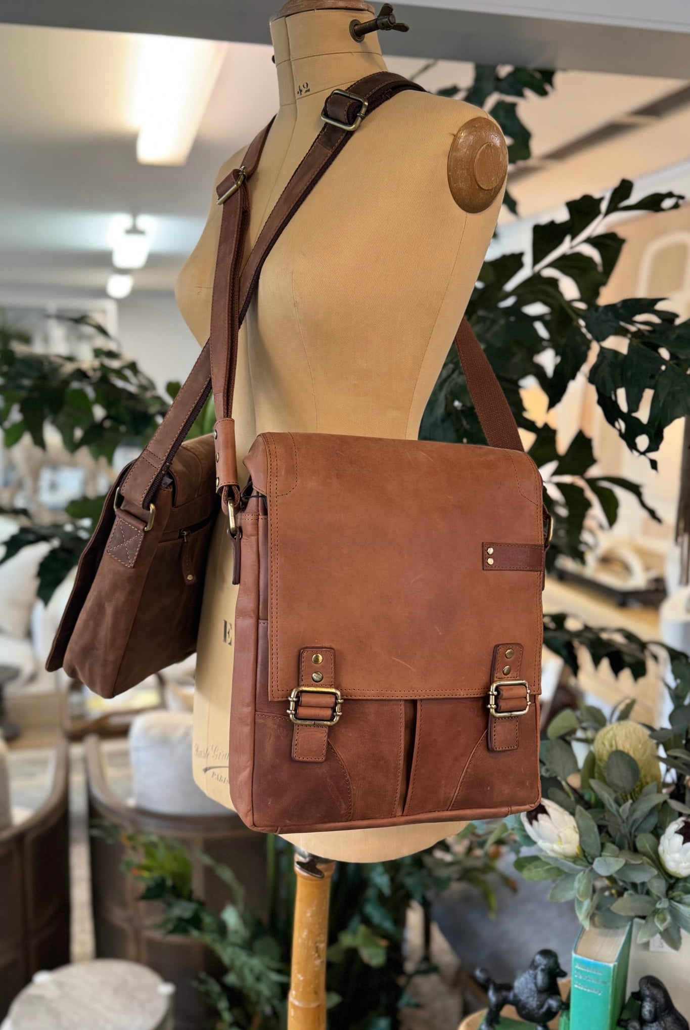 Leather Messenger Bag - Light Tan - Magpie Style