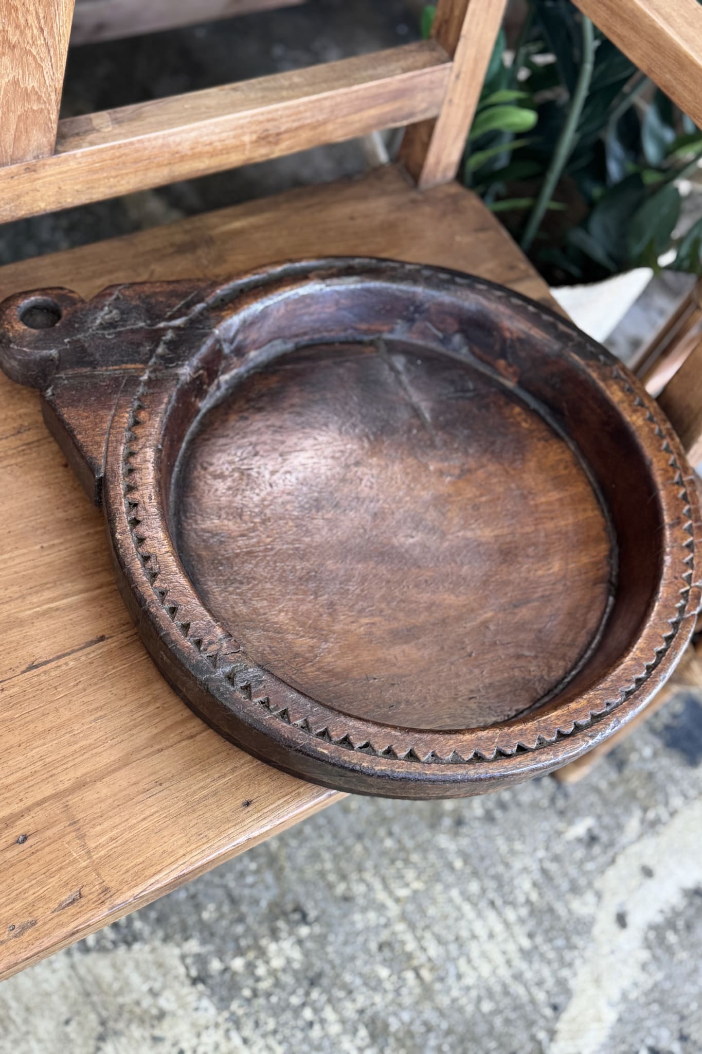 Carved Bowl - Magpie Style