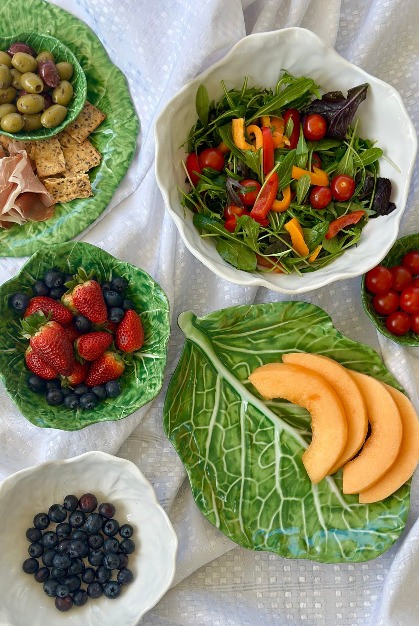 Cabbage Leaf Melamine Salad Bowl 32cm - Magpie Style