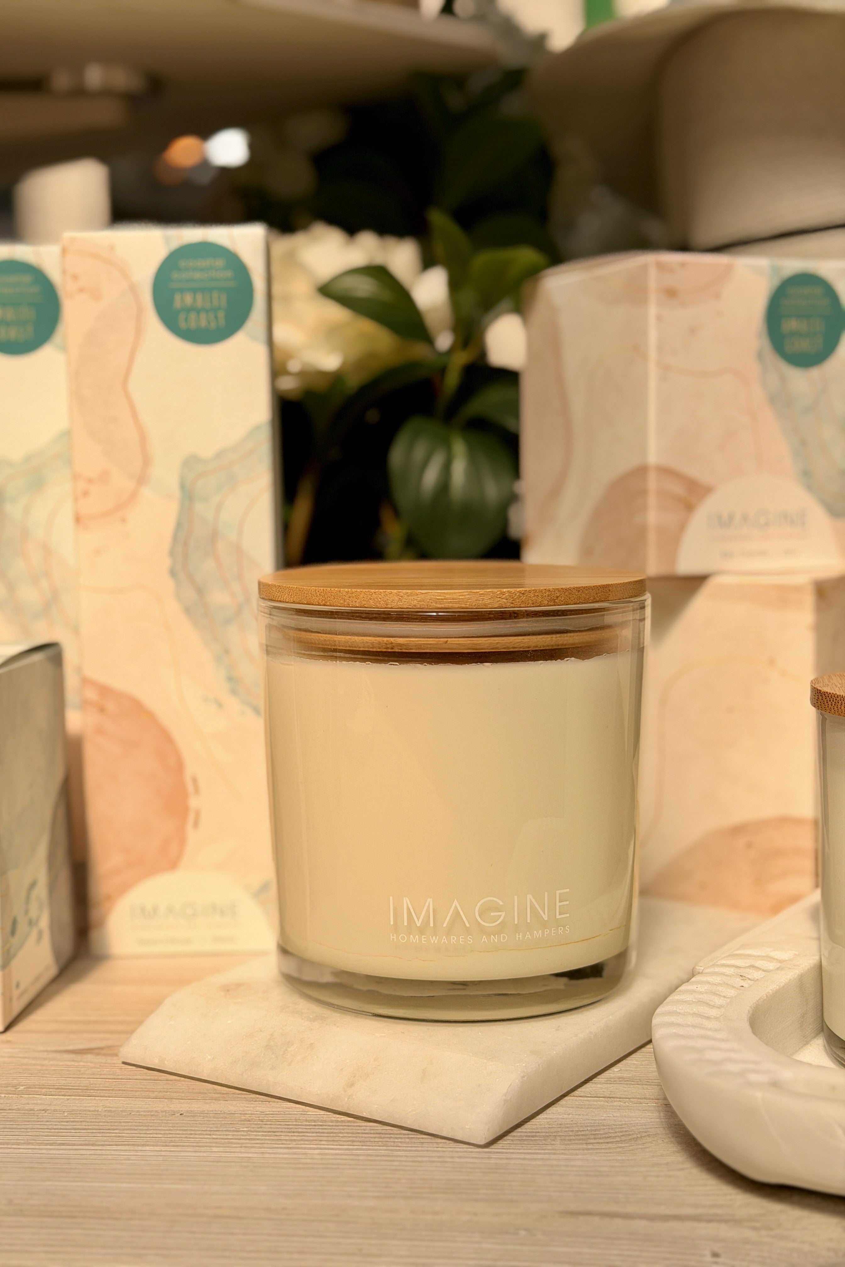 Amalfi Coast Soy Wax Candle 665g - White - Magpie Style