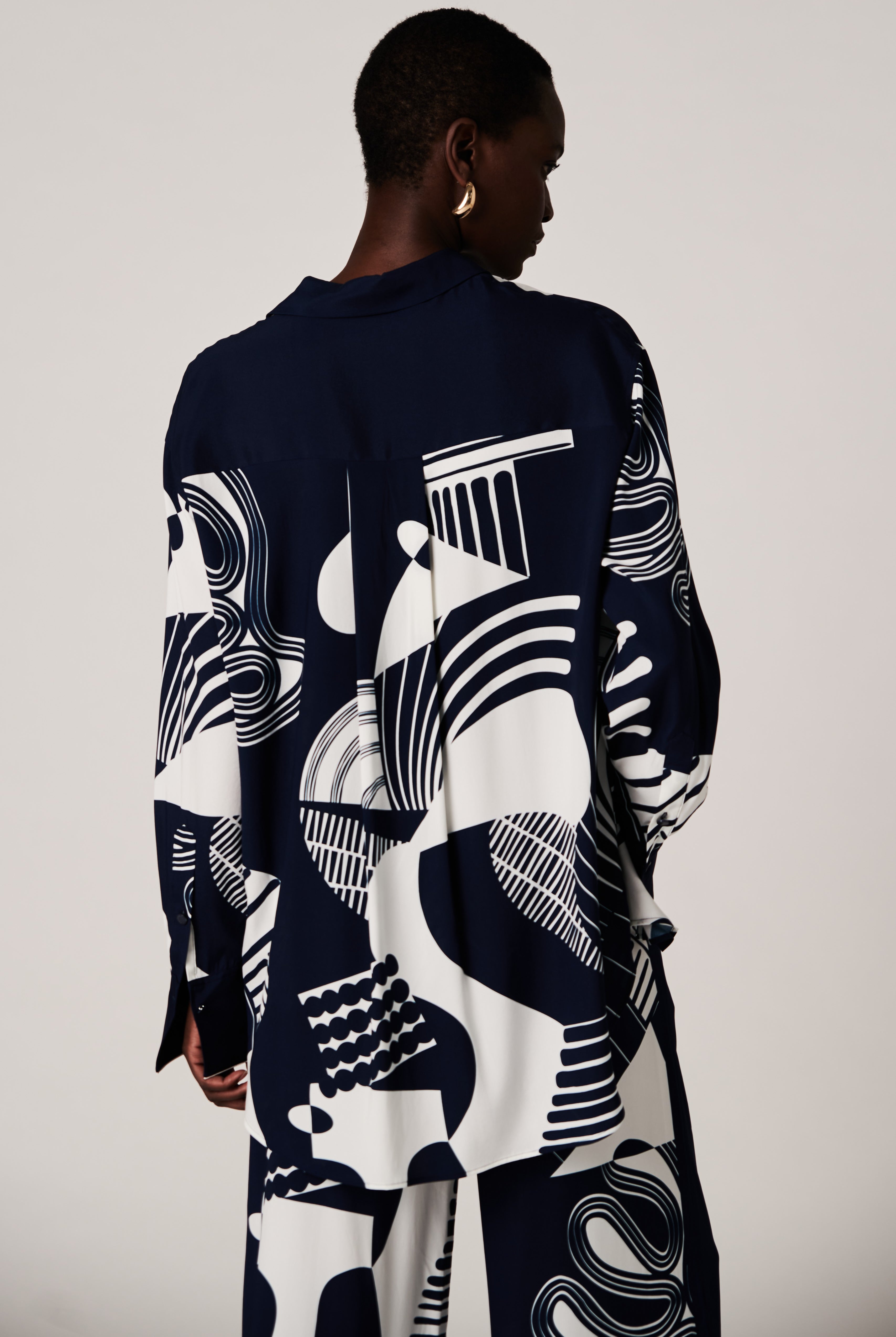 HERZEN'S ANGELEGENHEIT Collared Shirt - Marino Superwhite - Magpie Style