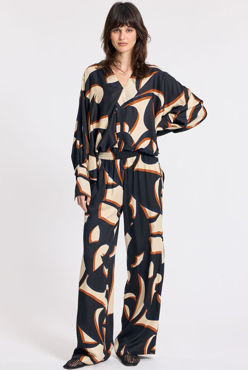 LAUREN VIDAL Enzo Graphic Loose Shirt - Magpie Style