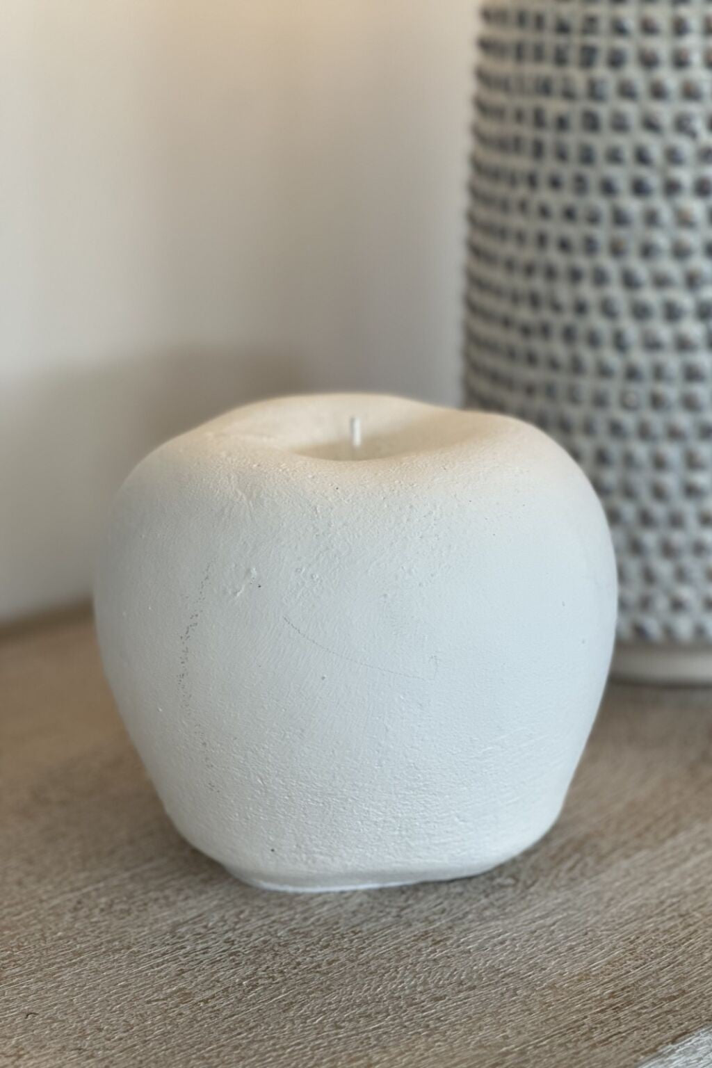 Apple - White - Magpie Style