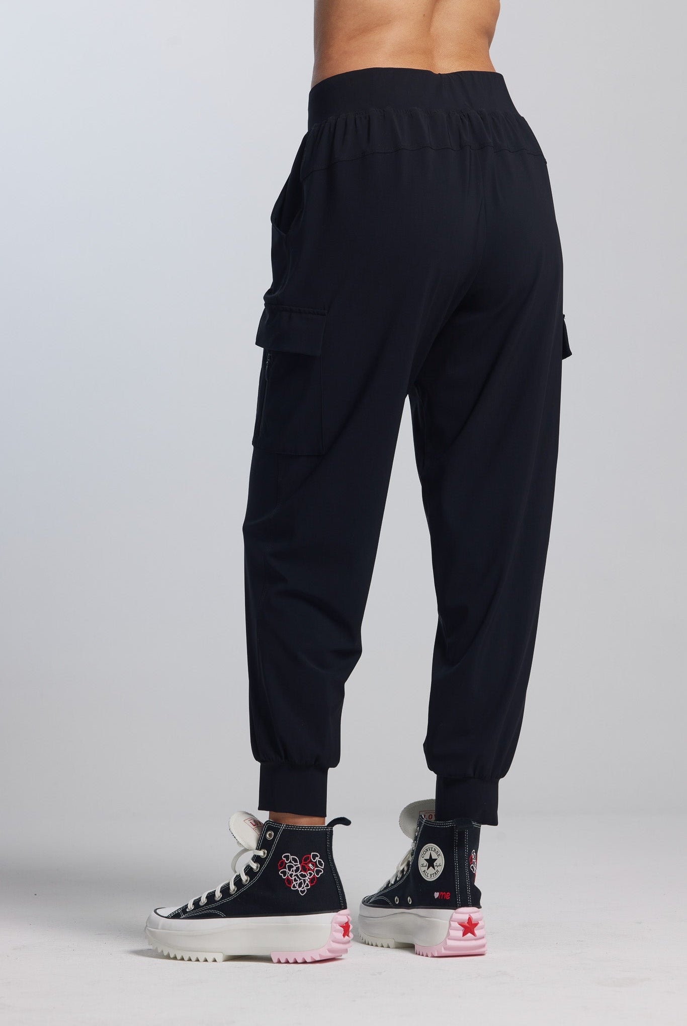PAULA RYAN Zip detailed cuffed Pant - Black - Paula Ryan