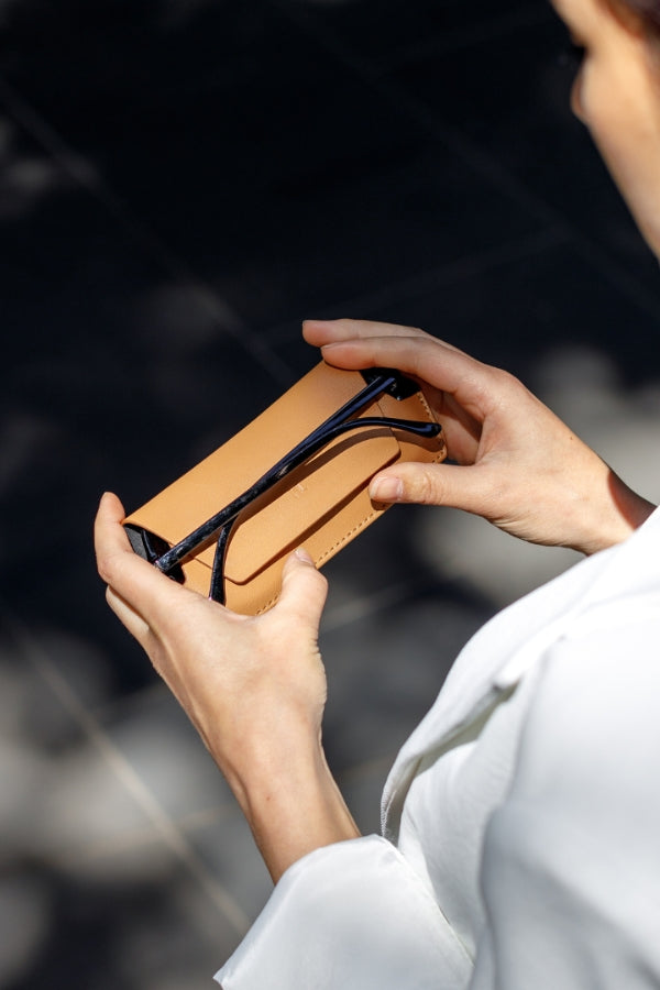 Fox and Leo glasses case - Tan - Paula Ryan
