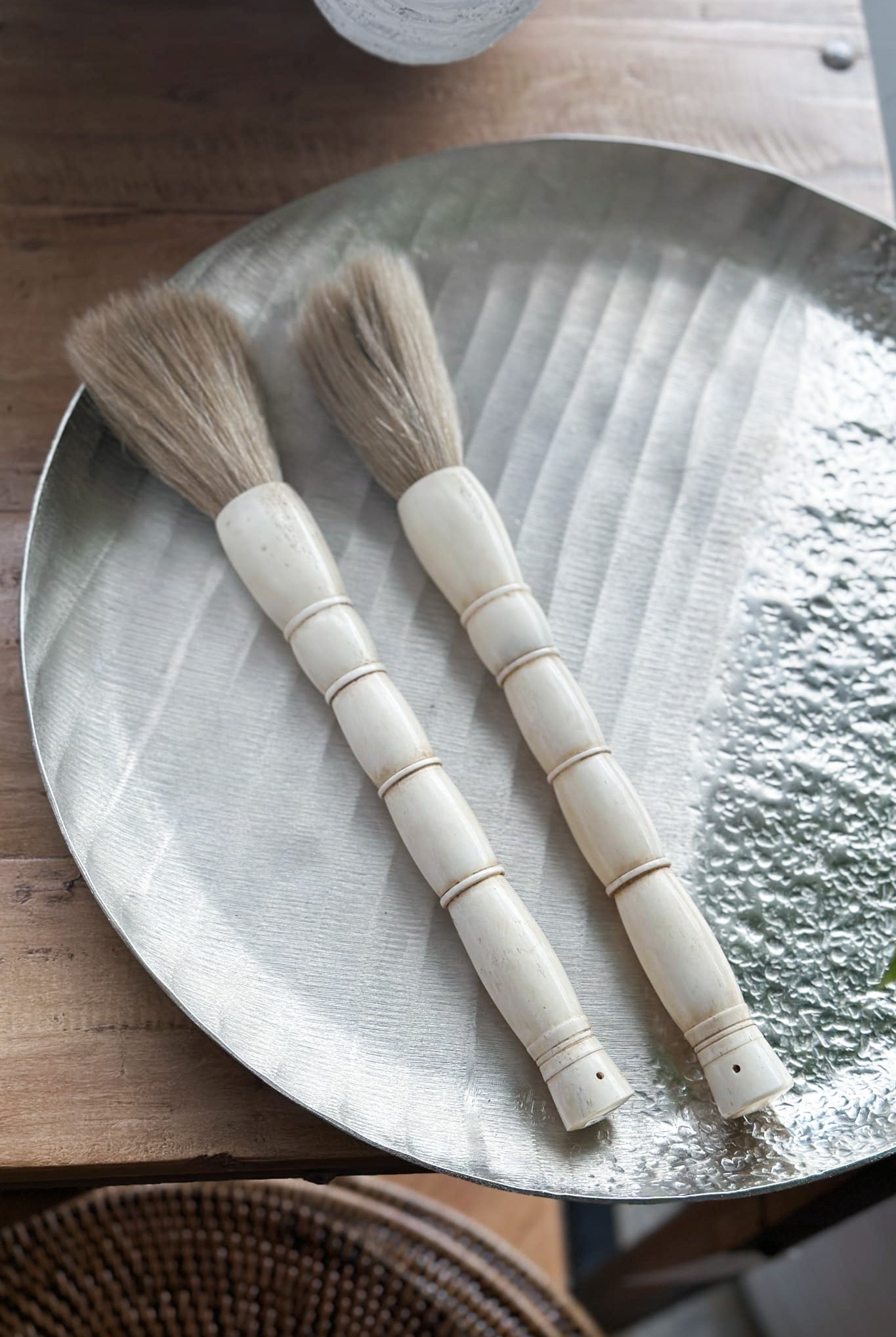 Calligraphy Brush with Bone Handle - Magpie Style