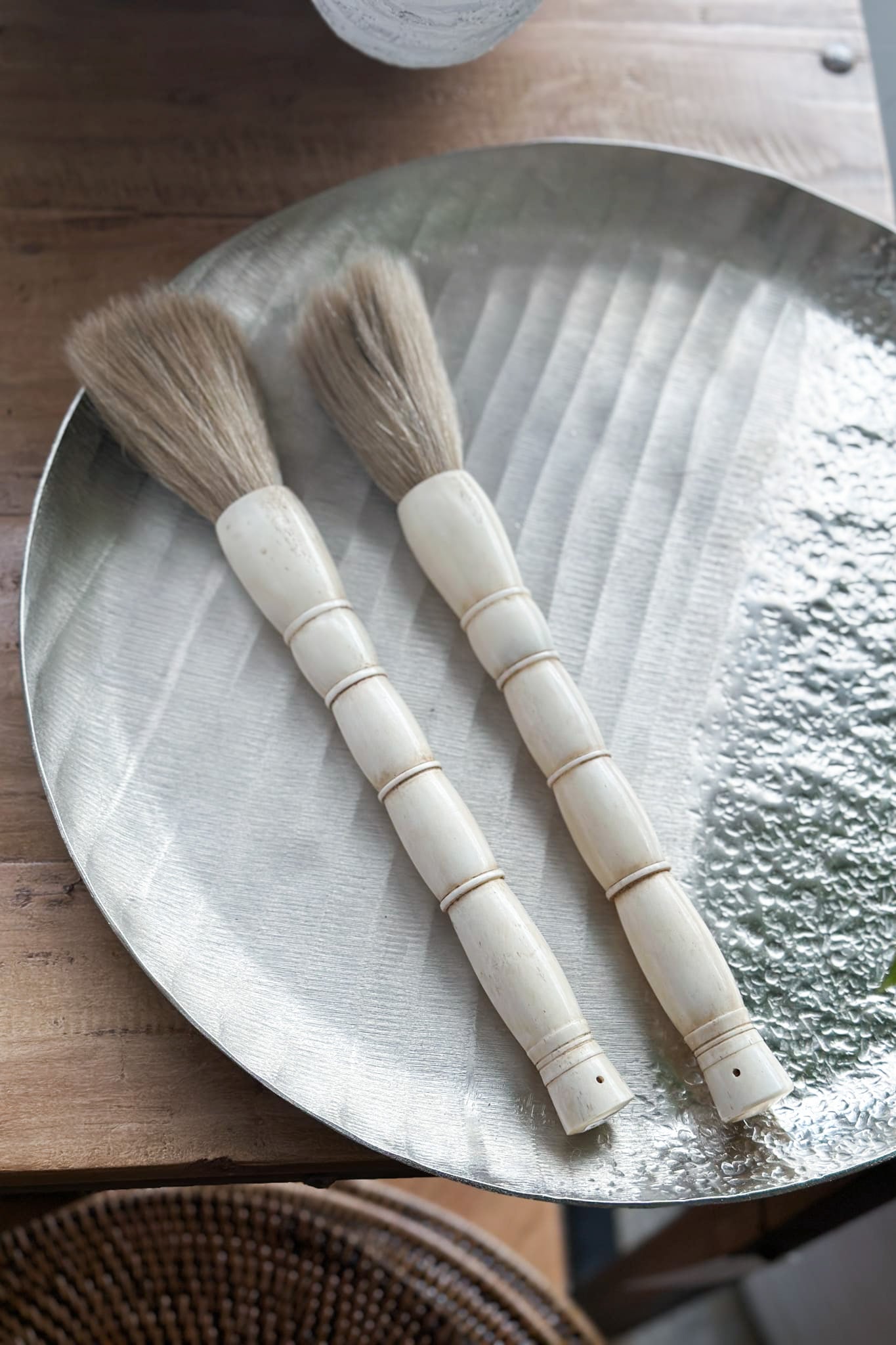 Calligraphy Brush with Bone Handle - Magpie Style