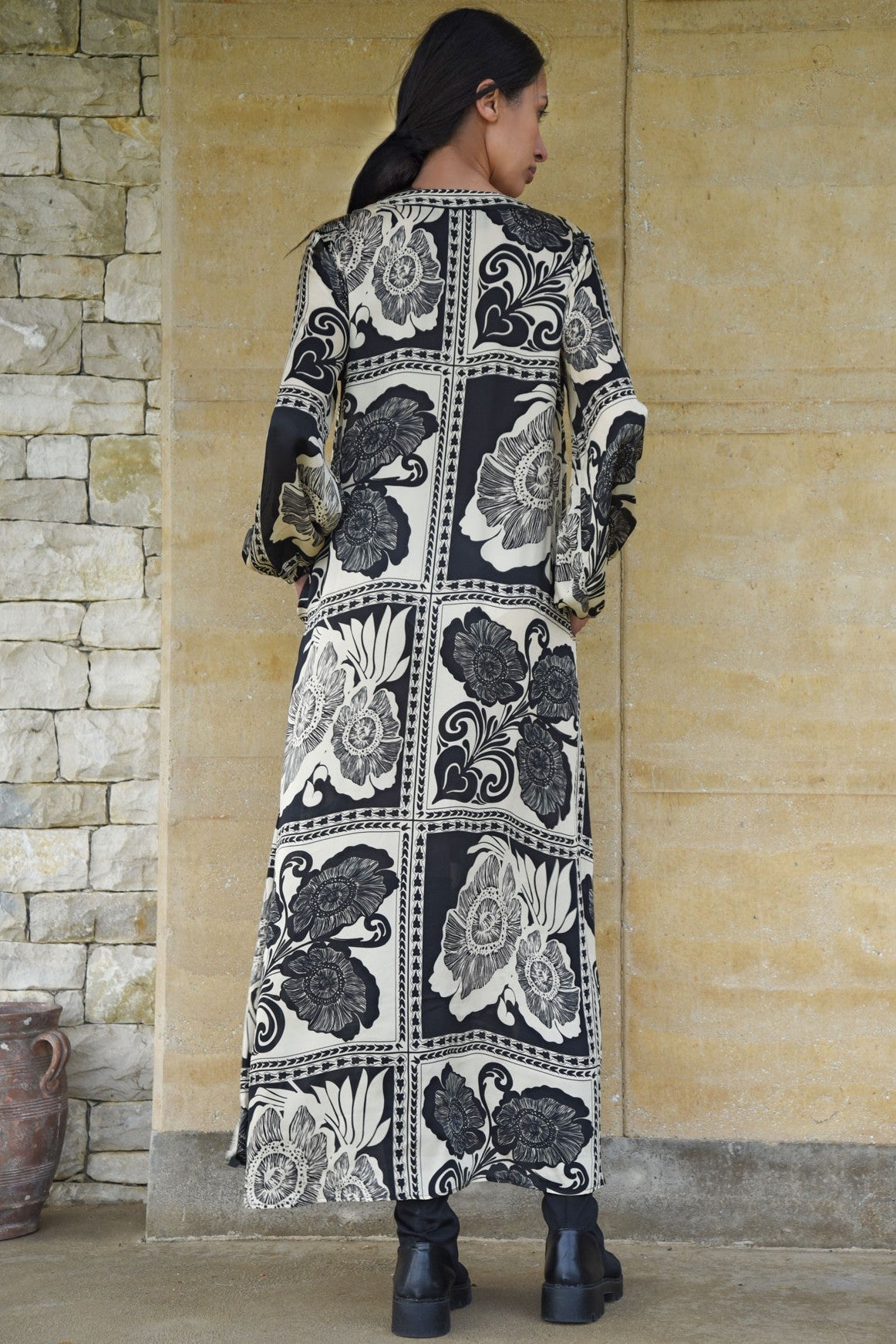 CURATE The Art Of Giving Dress - Black - Magpie Style