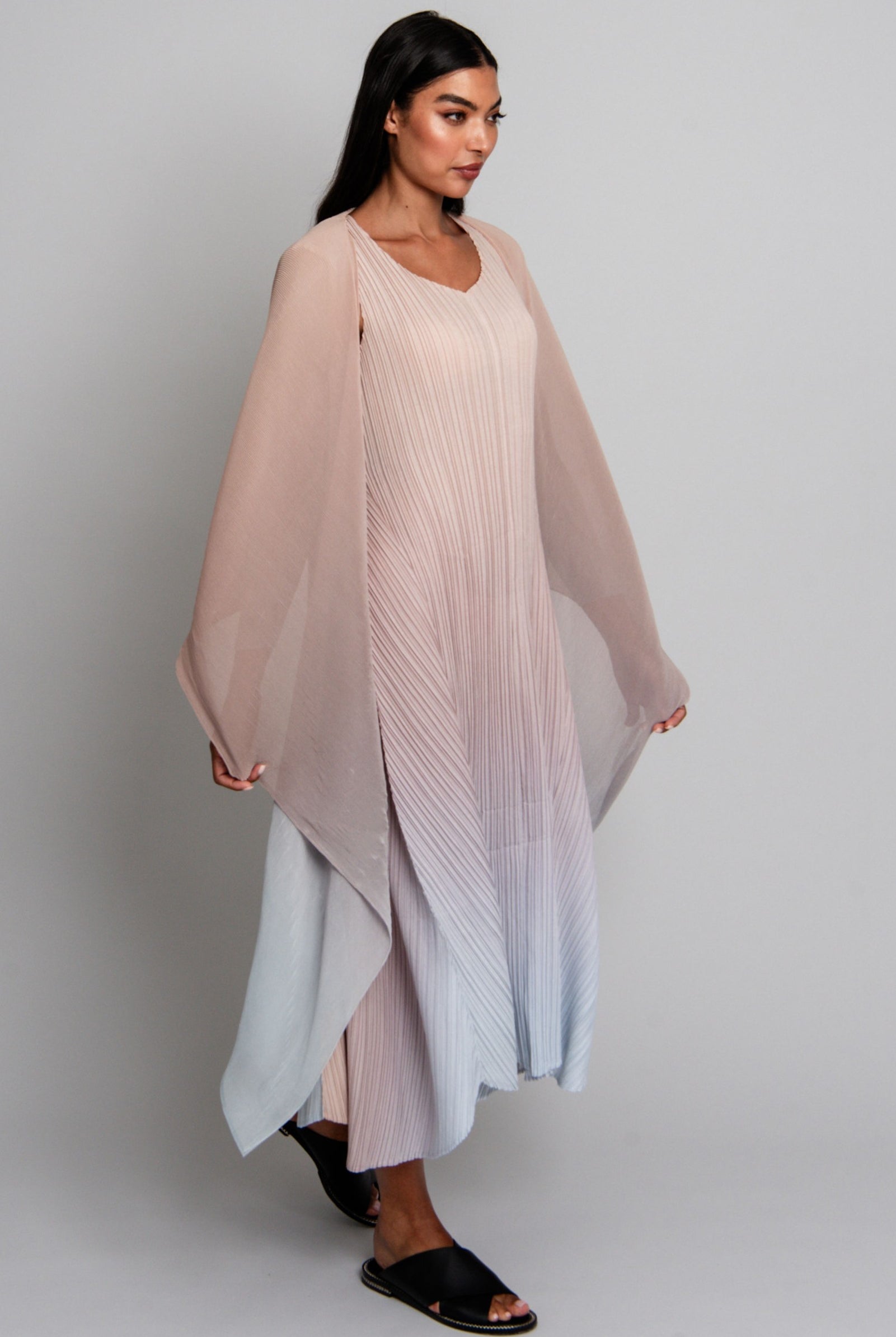 ALQUEMA Collare Coat - Moonstone to Arctic Ice - Magpie Style