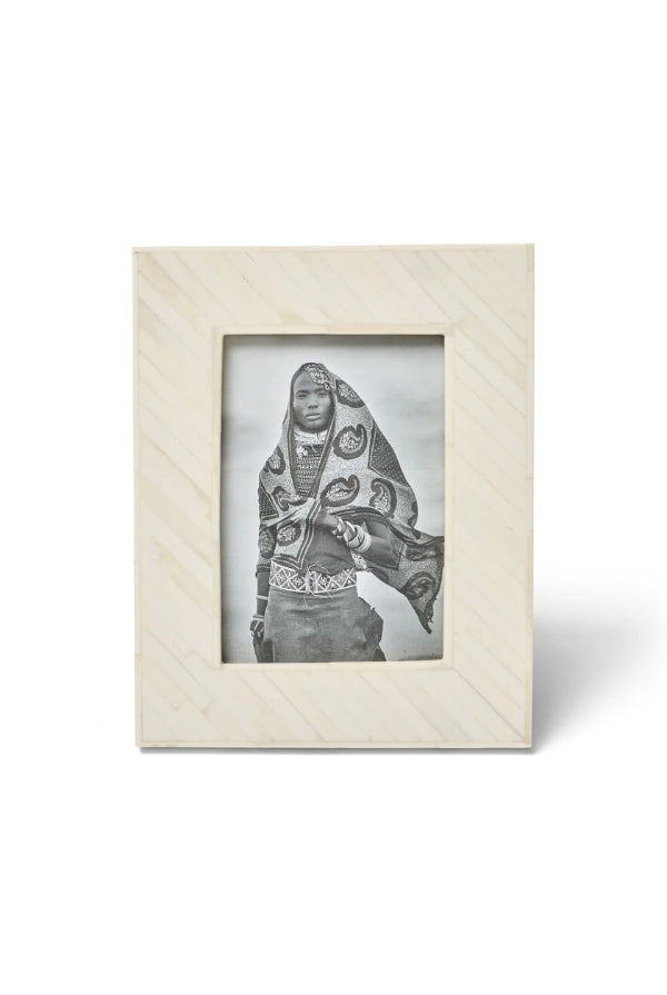 Osaget Photo Frame - 5 x 7 - Magpie Style