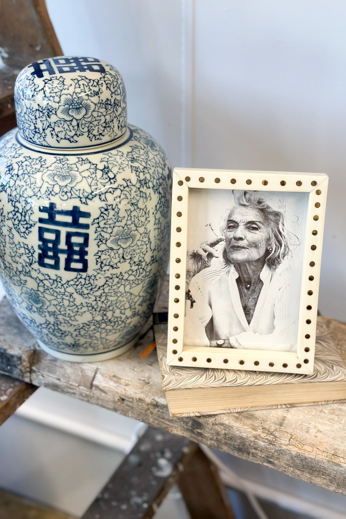 Resin/Brass Photo Frame - 5x7 - Magpie Style