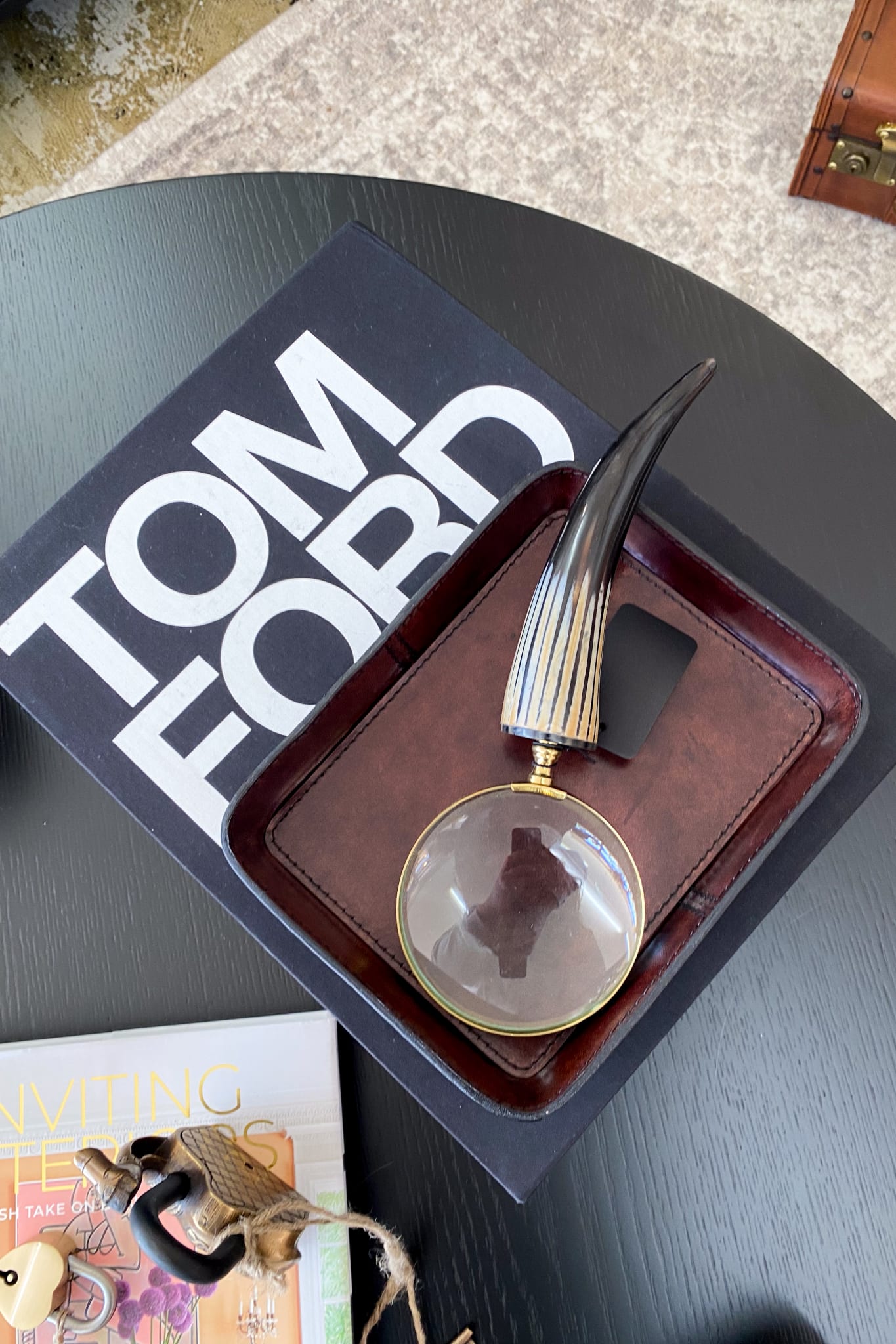 Medium Leather Curved Tray - Dark Brown - Magpie Style