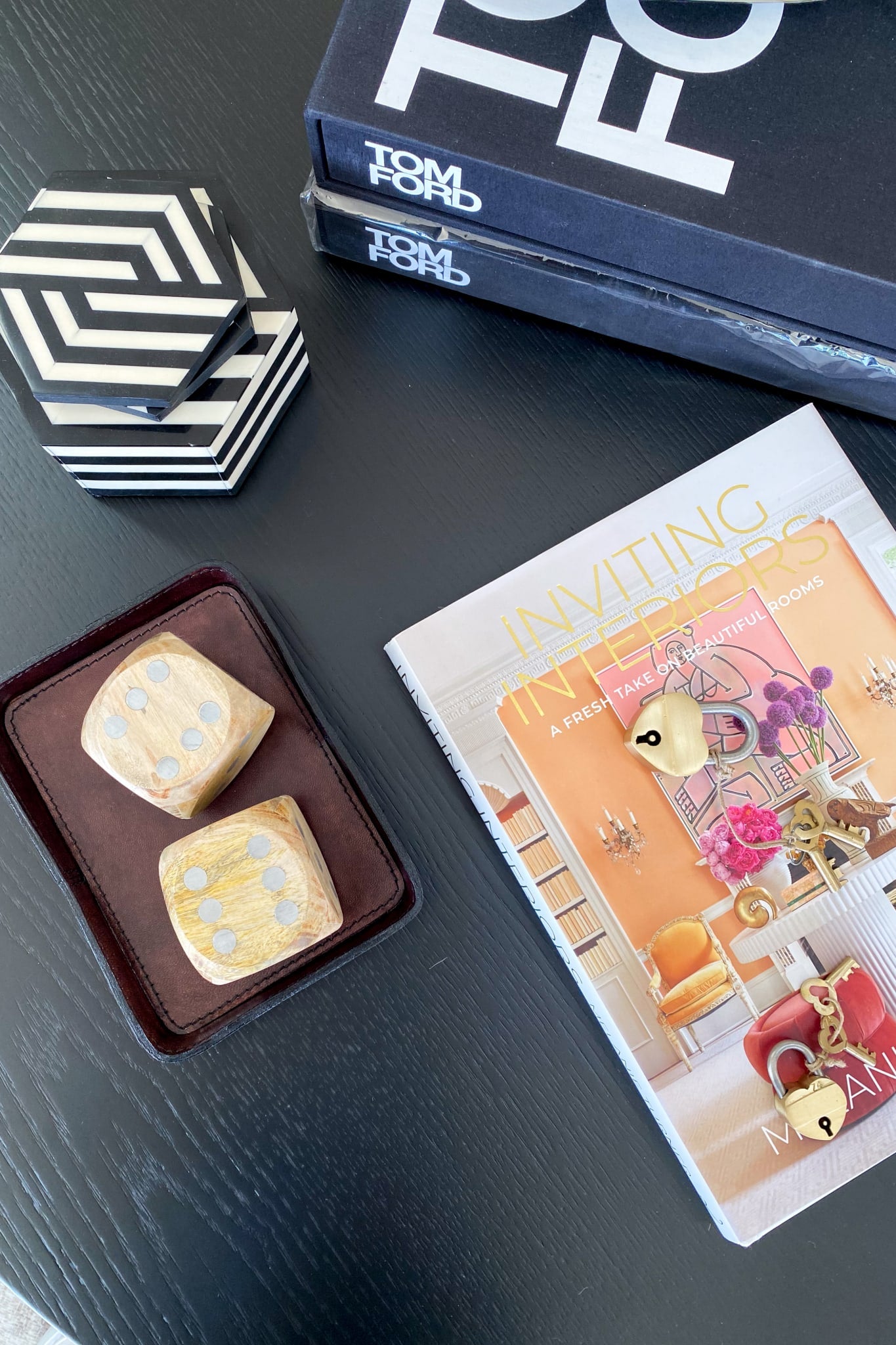 Small Leather Curved Tray - Dark Brown - Magpie Style