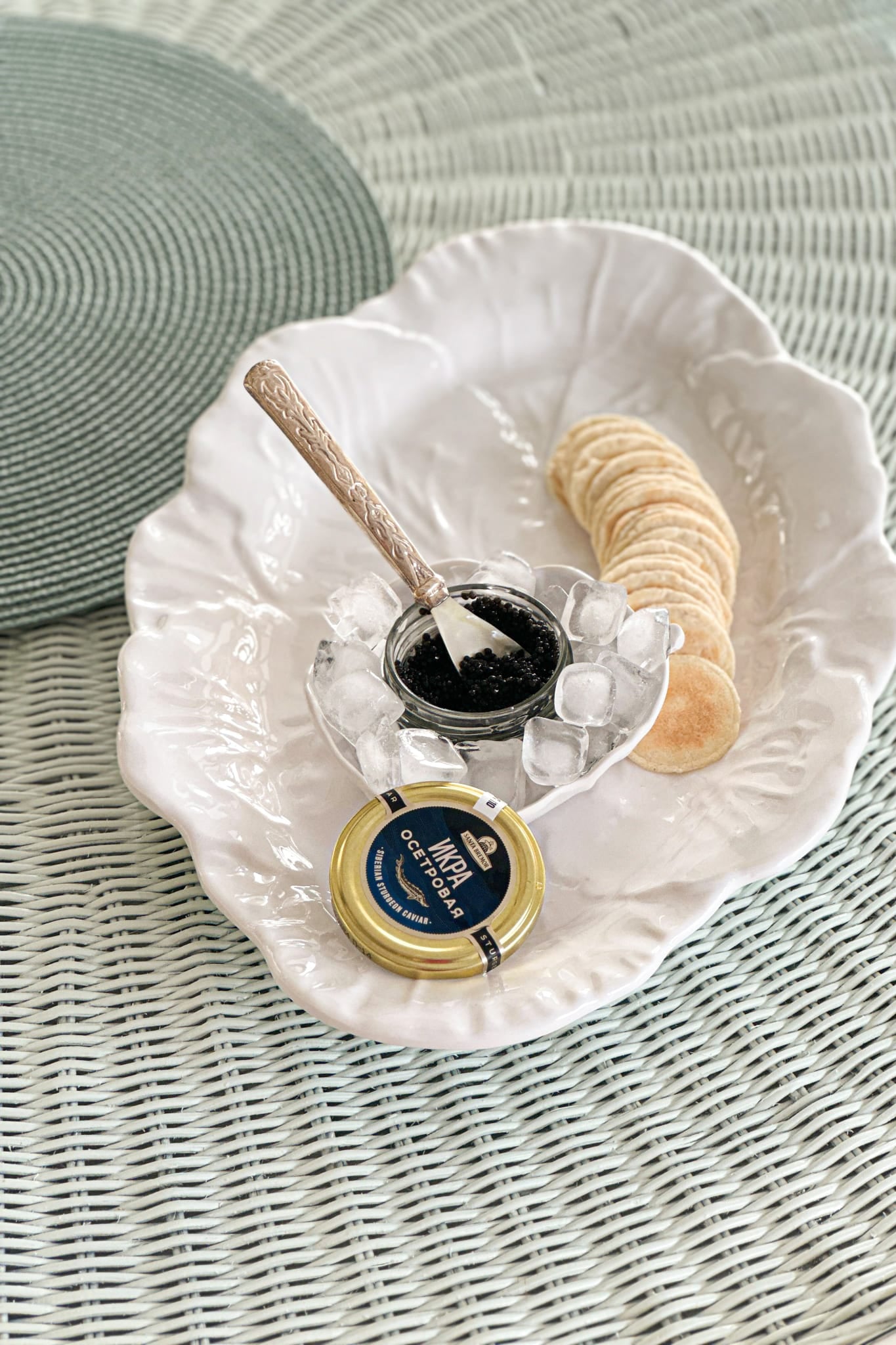 Large Oval Cabbage Leaf Melamine Platter 40cm - Magpie Style