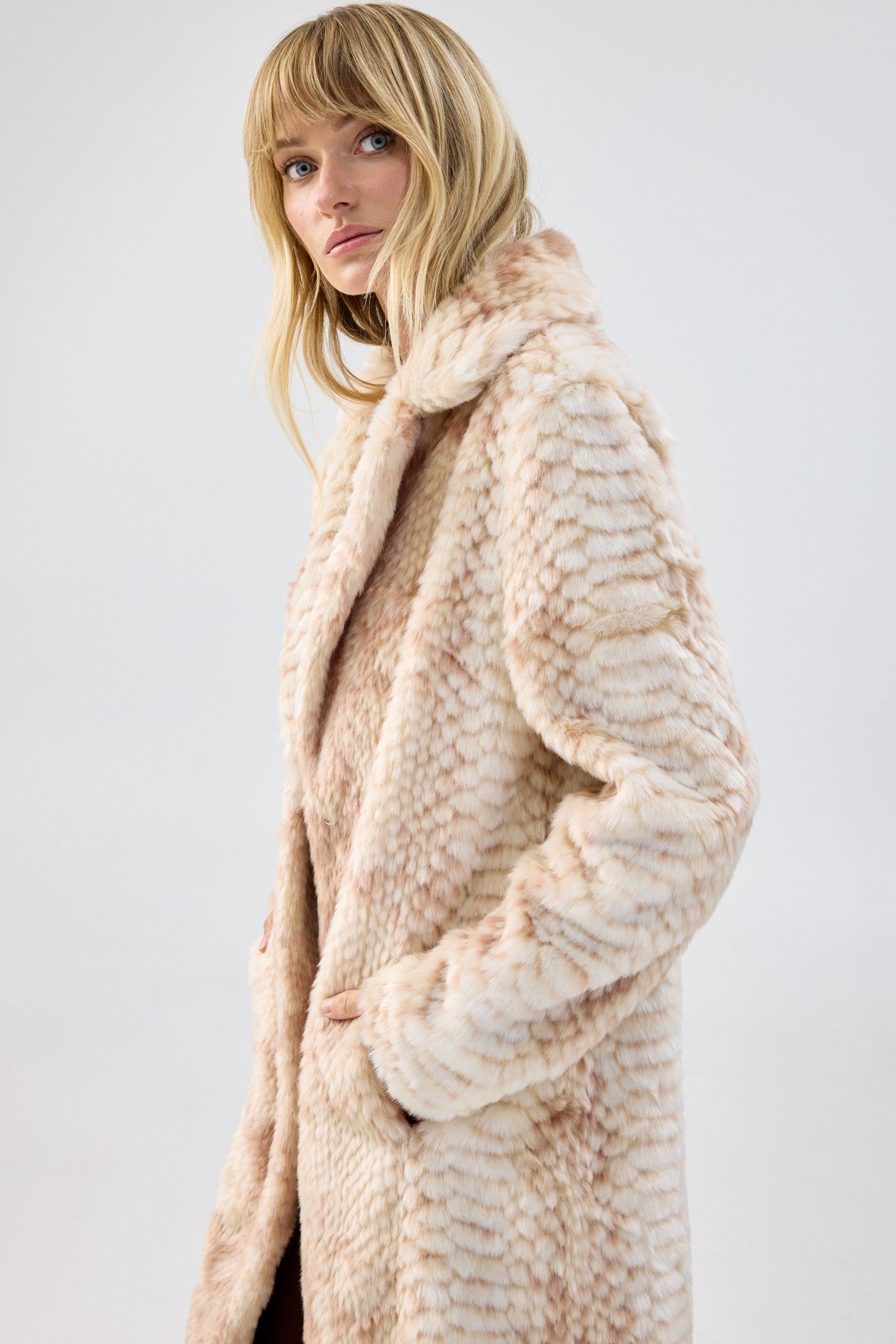 UNREAL FUR - Montmartre Coat - Magpie Style