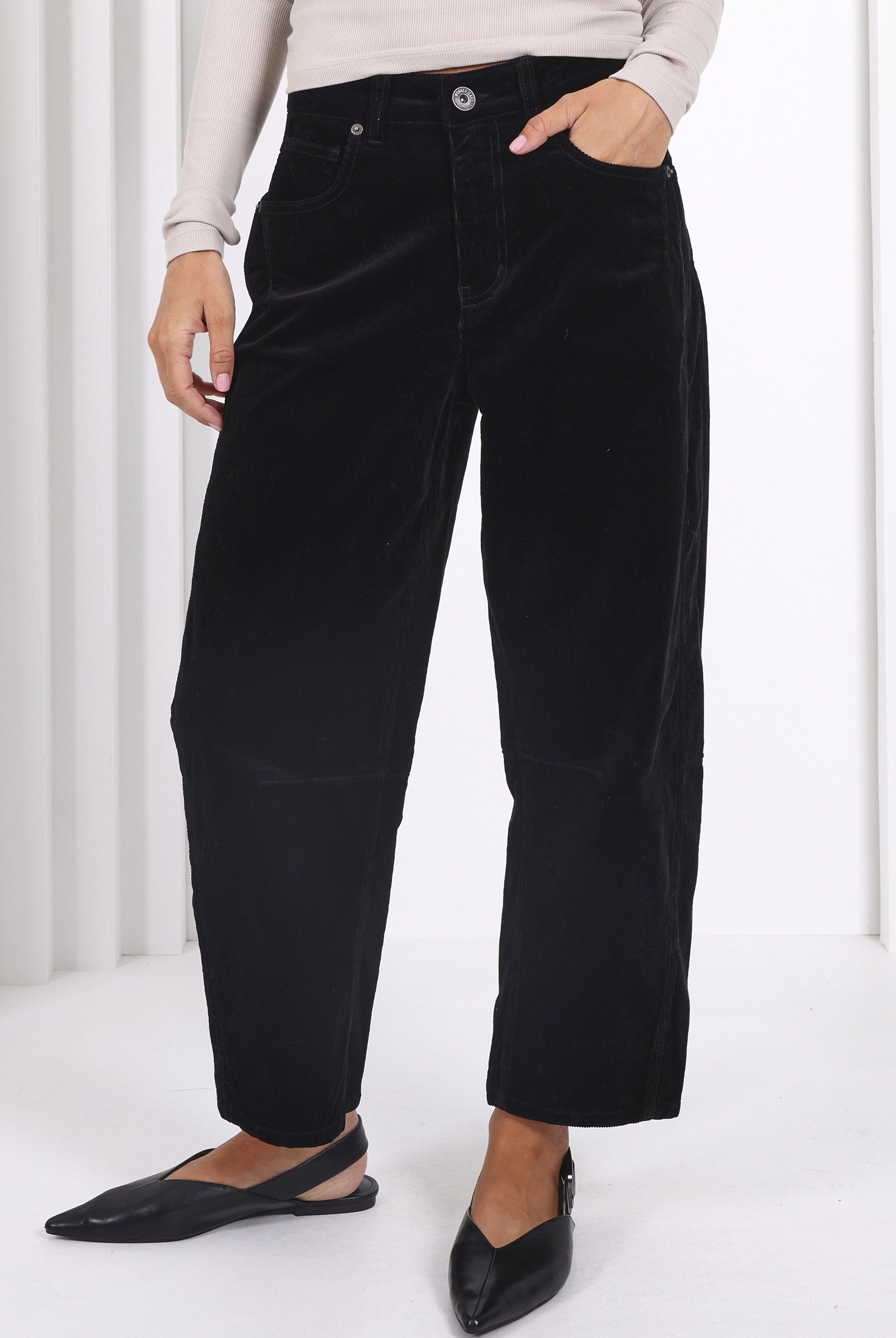 Toni Barrel Cord Jeans - Jet Black - Magpie Style