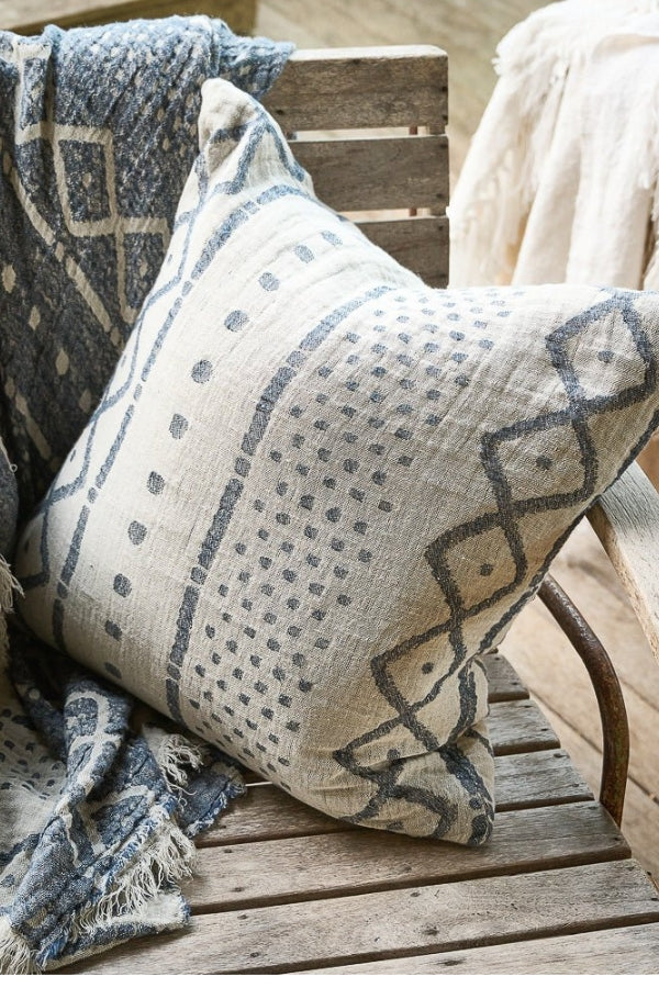 Senzare Cushion Ink 50cm - Magpie Style