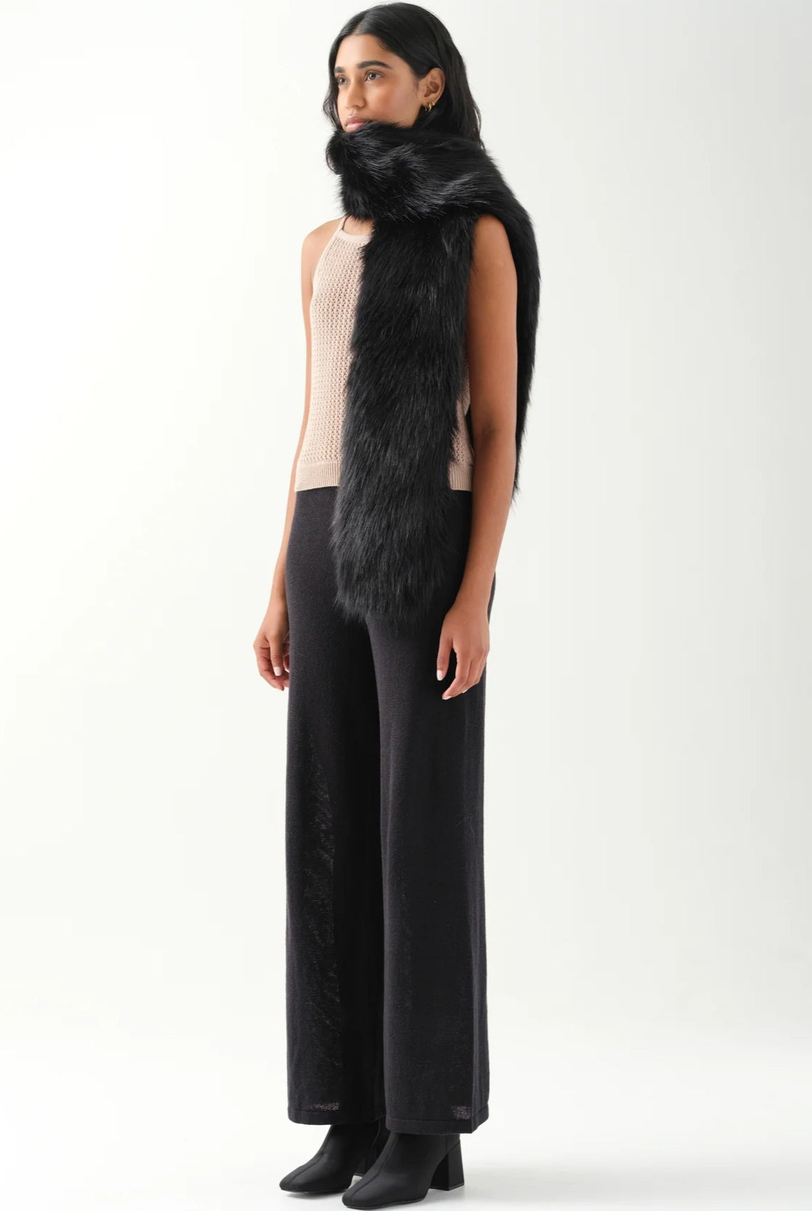 UNREAL FUR West End Scarf - Black - Magpie Style