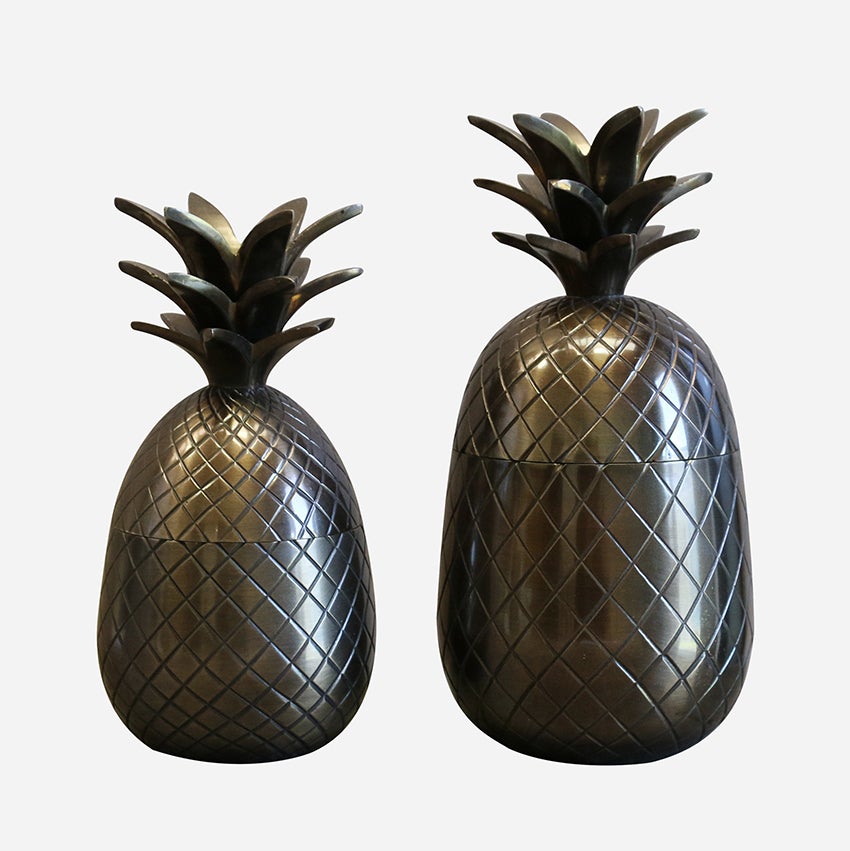 Dark Carribbean Large Pineapple, alternate view