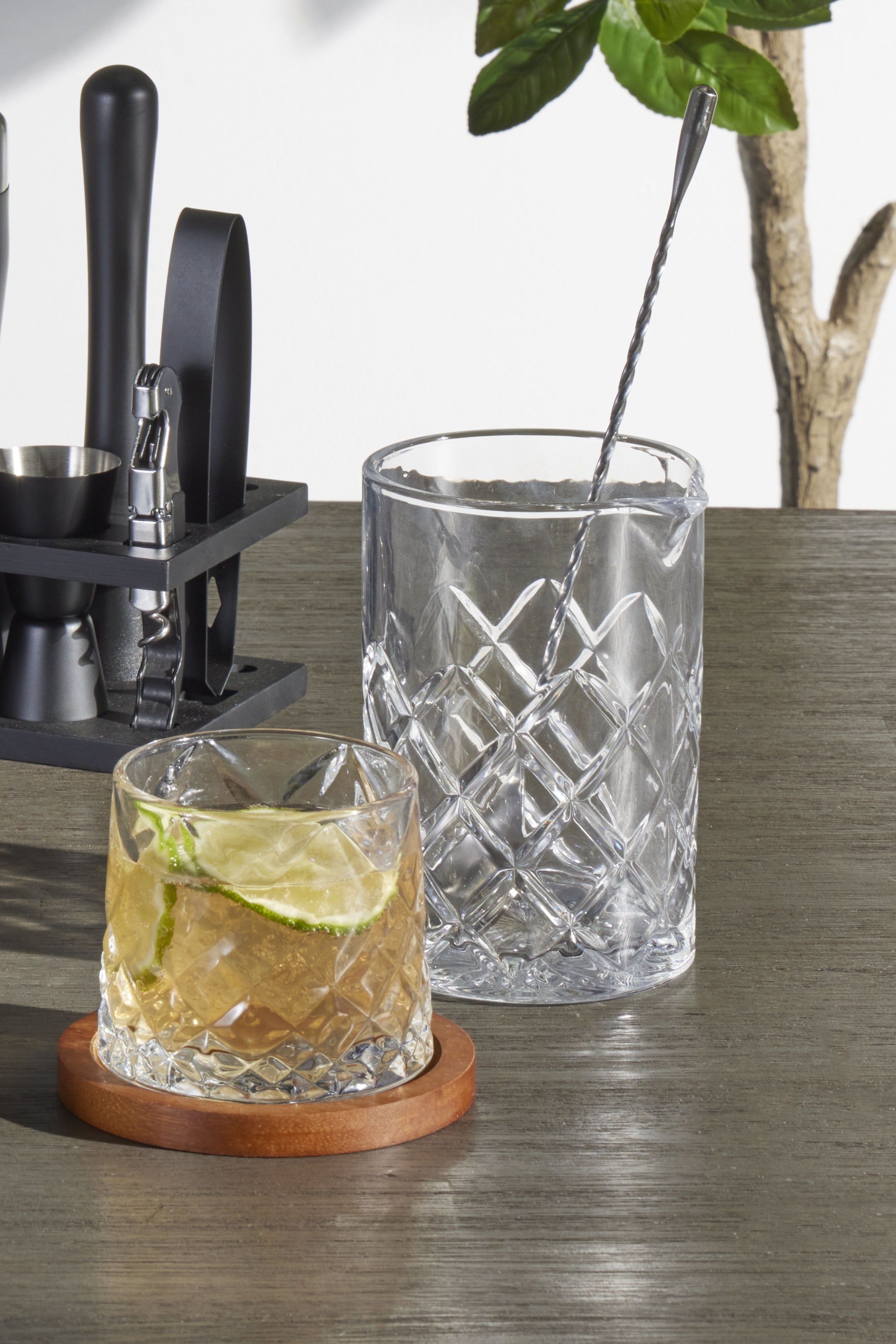 600ml Cocktail Mixing Glass with Stirrer - Magpie Style