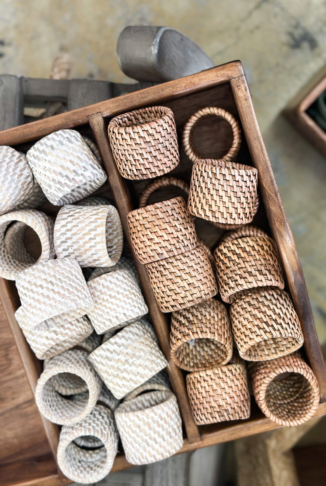 Cayman White Rattan Napkin Ring - Magpie Style