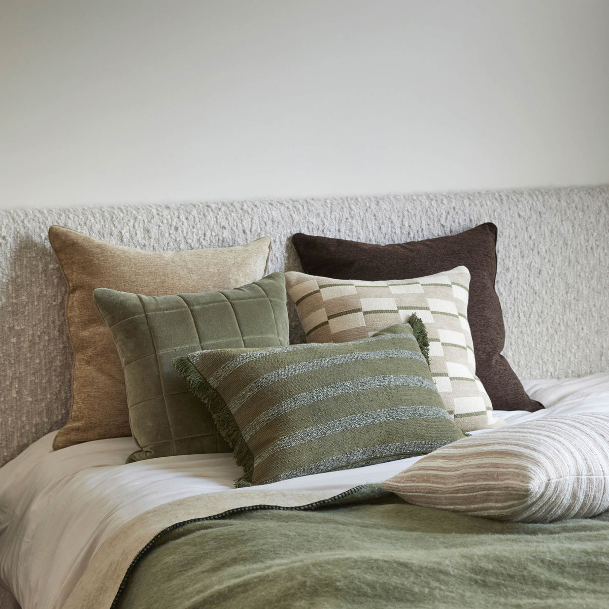 Amoura Cushion - Green - 4