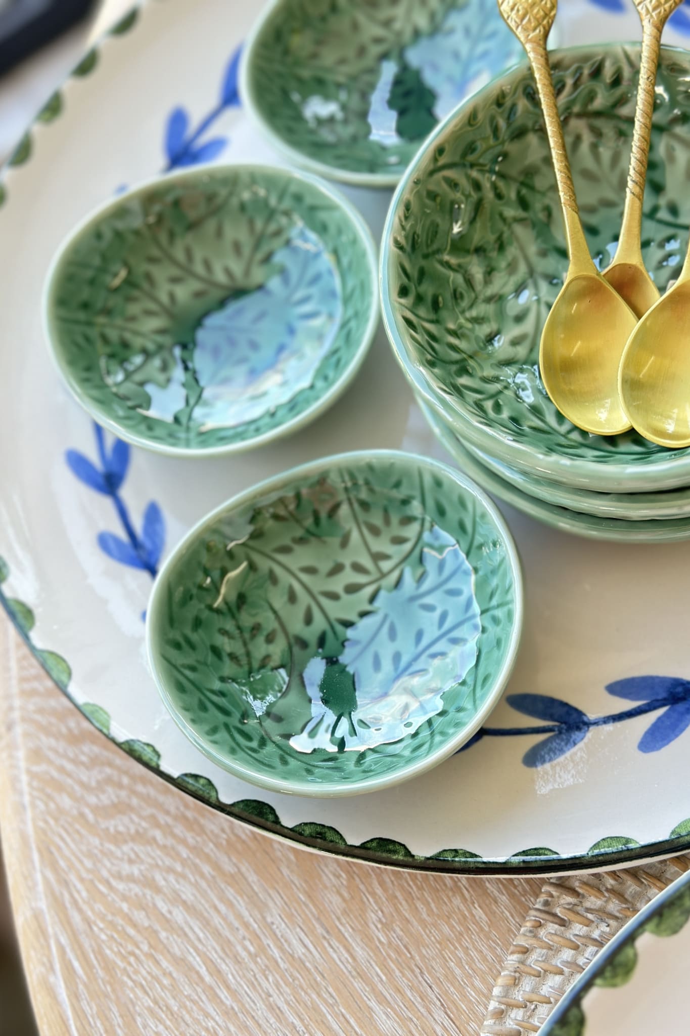 Marseille Green Ceramic Footed Dish - Magpie Style