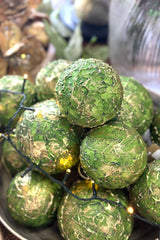 Elegant Leaf Ball - Medium Green