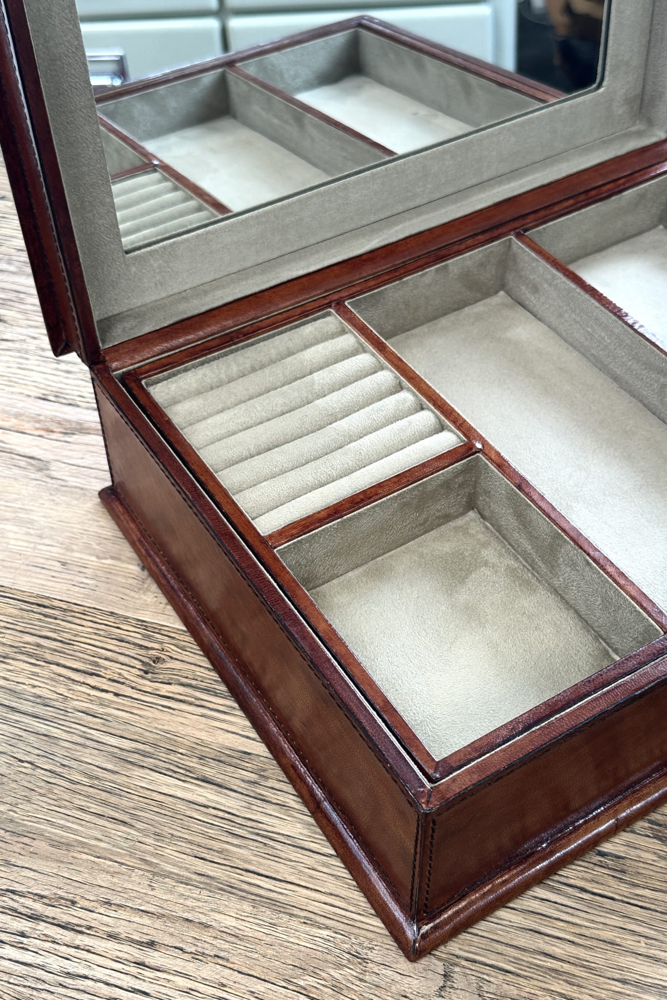 Large Jewellery Box with Stirrups - Tan - Magpie Style