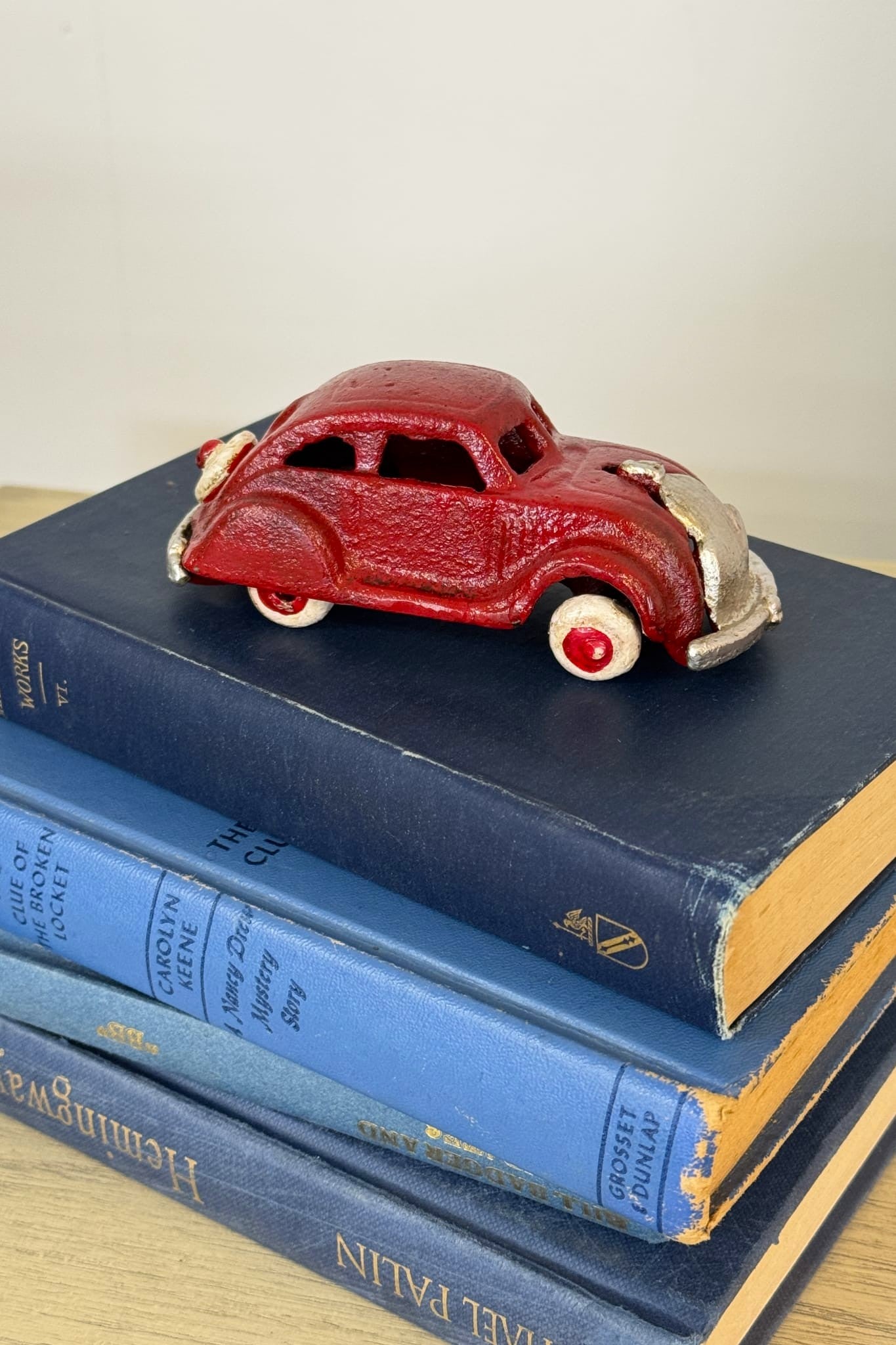 Red Chrysler - Magpie Style