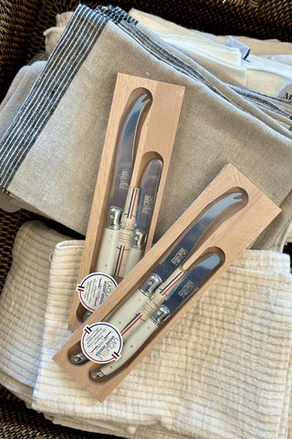 LAGUIOLE Debutant Cheese Knife Set 2pcs White