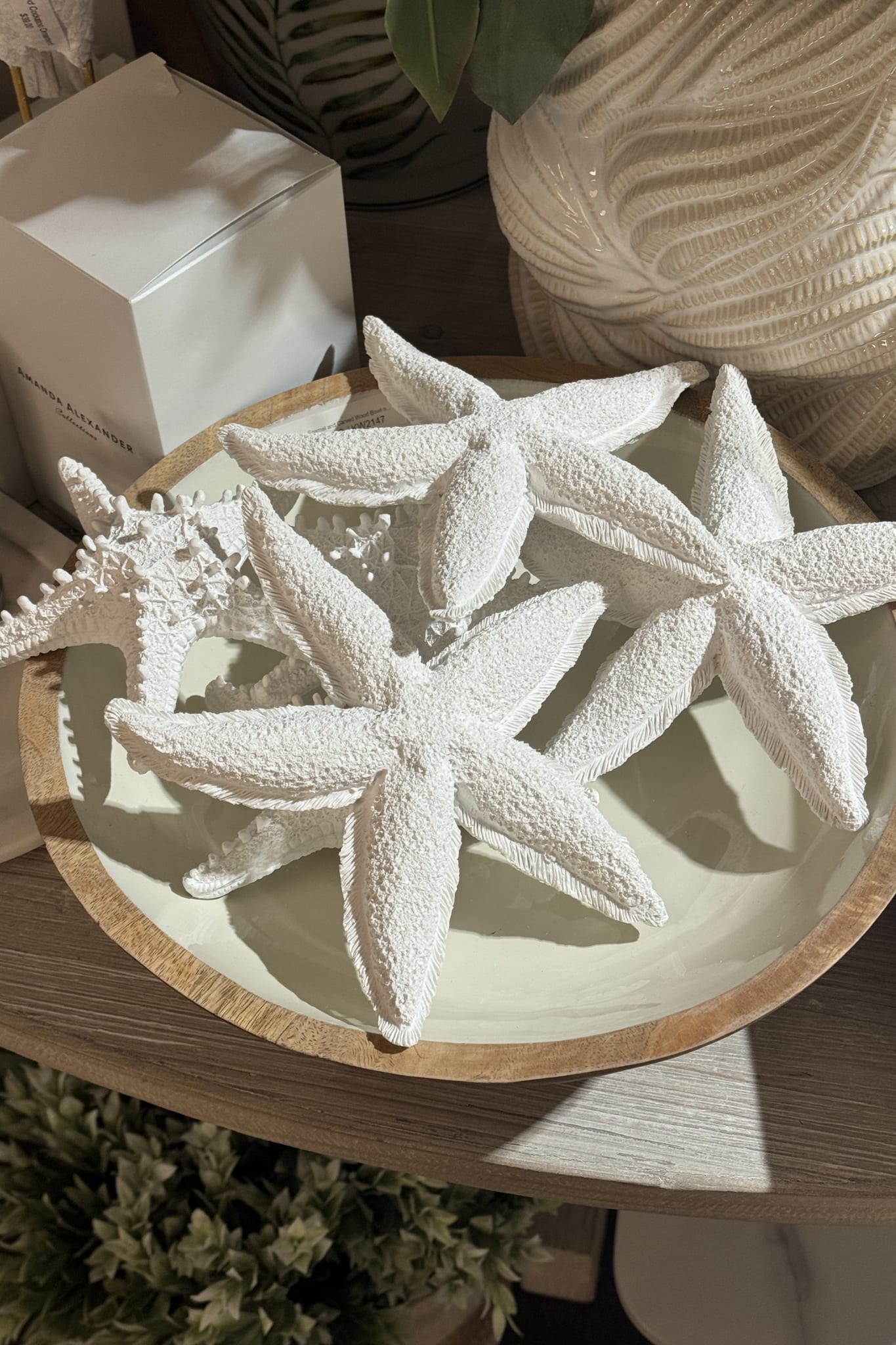 Starfish Resin Sculpture - Magpie Style