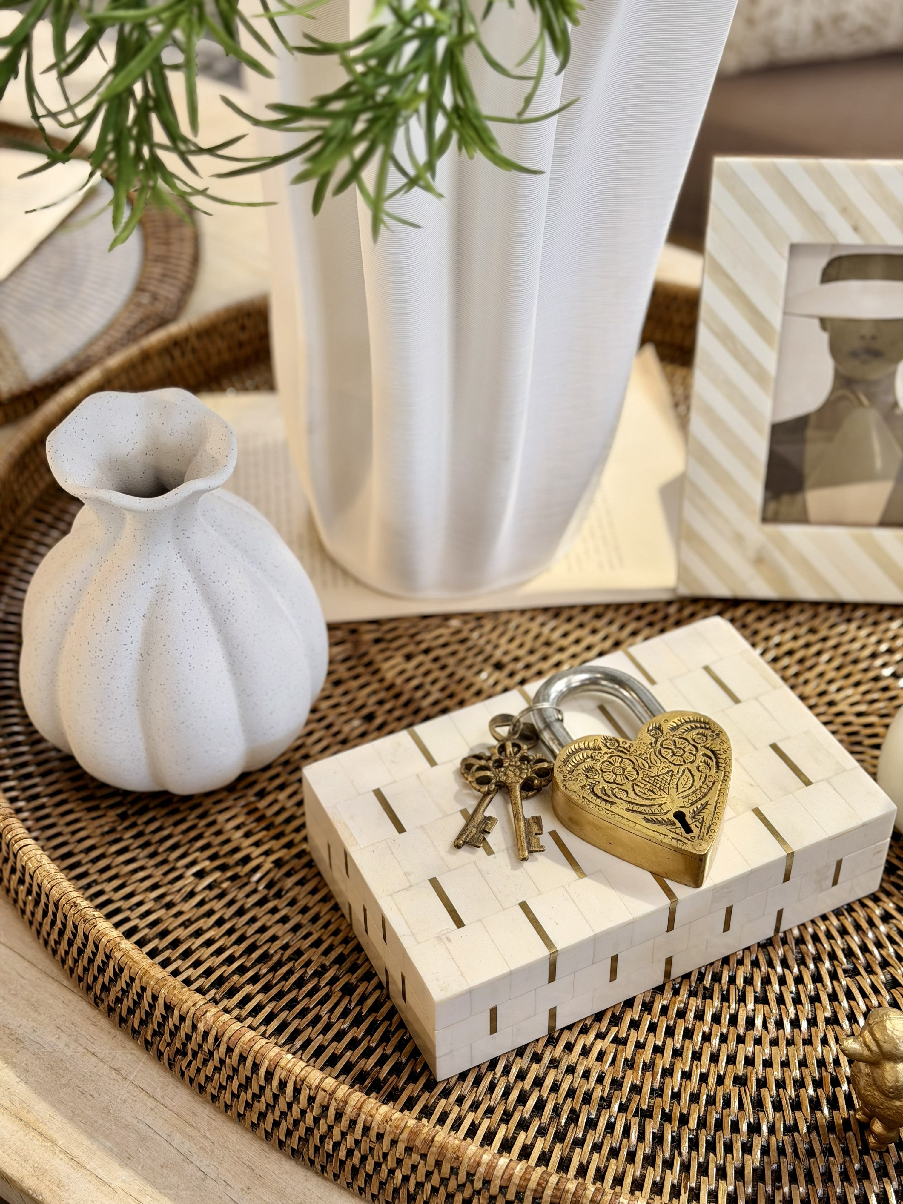 Brass Heart Lock - Magpie Style