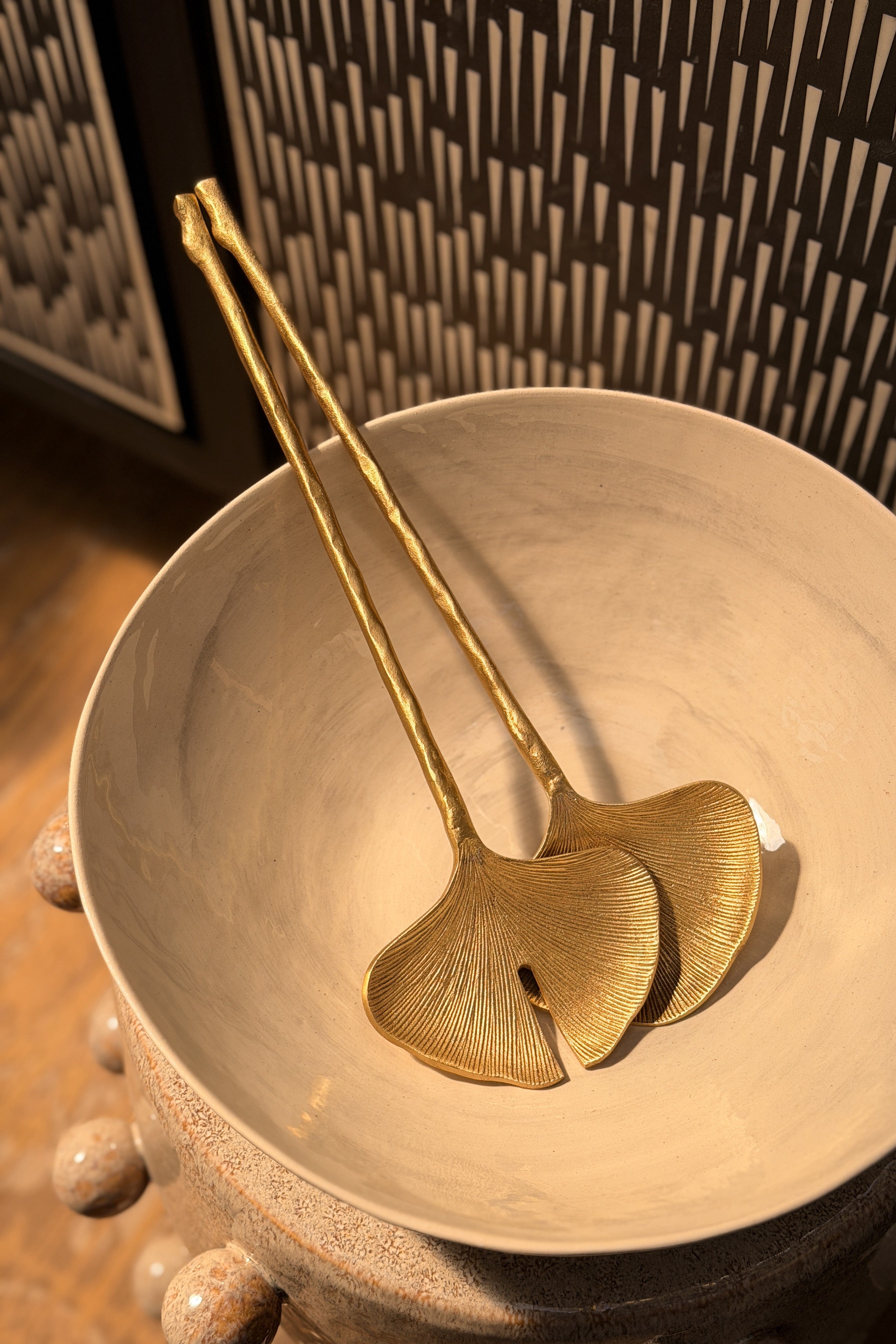 Leaf Salad Servers - Shiny Brass - Magpie Style