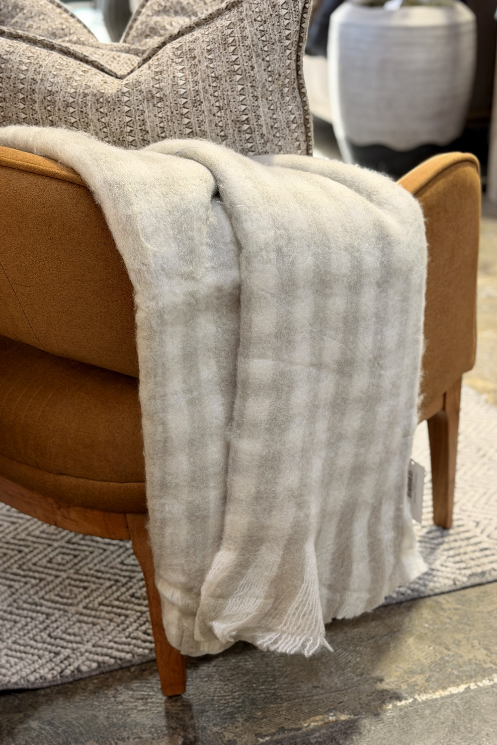 Checkered Throw - Musk/White