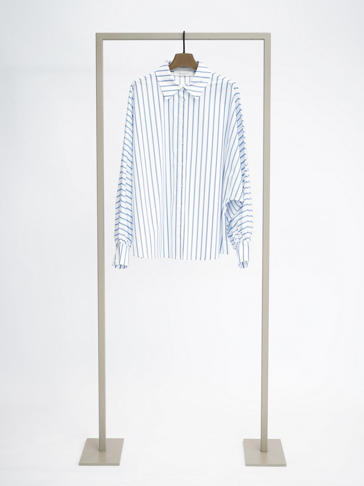 HERZENS Blouse - Azure Superwhite - front view