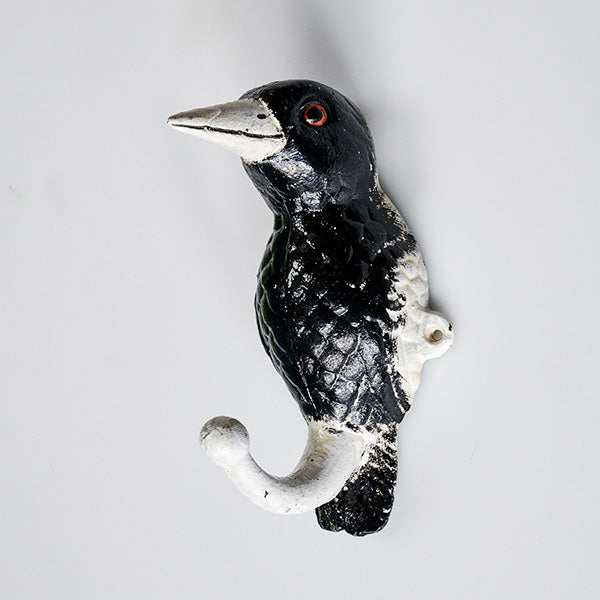 Magpie Hook Colour - Magpie Style