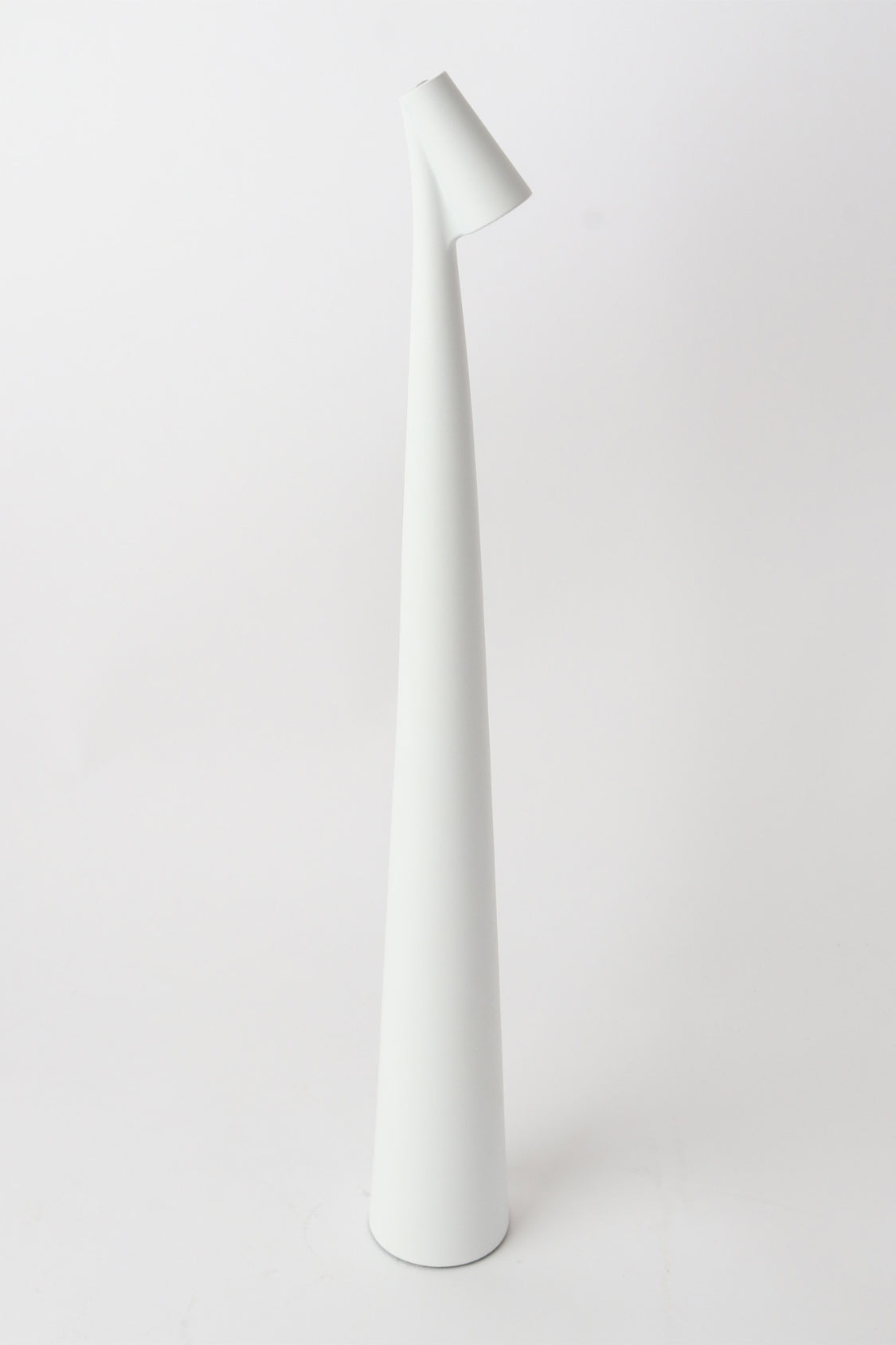 Blanc Sculptural Rechargeable Lamp - Magpie Style