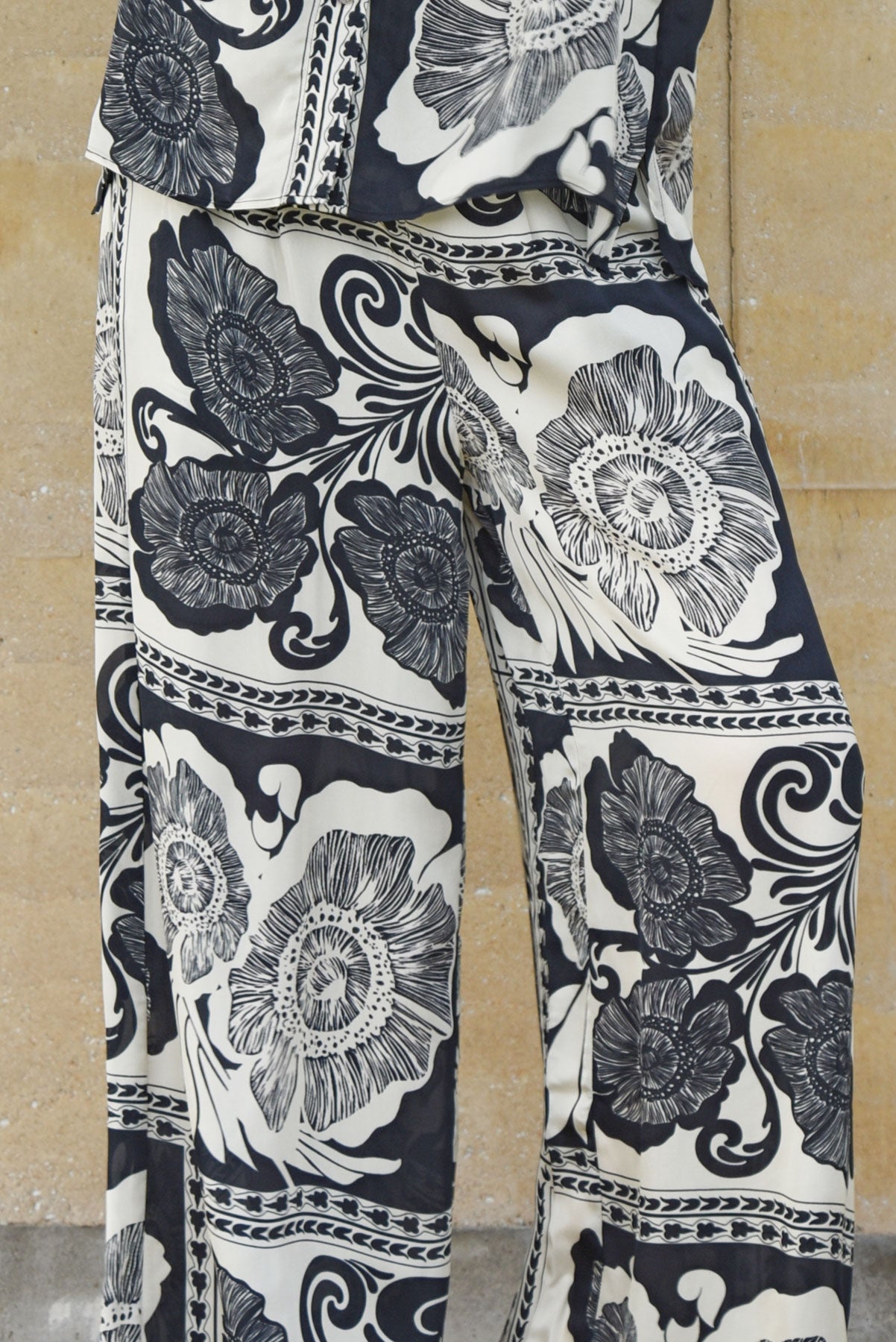 CURATE Kick Pleat Pant - Black - Magpie Style
