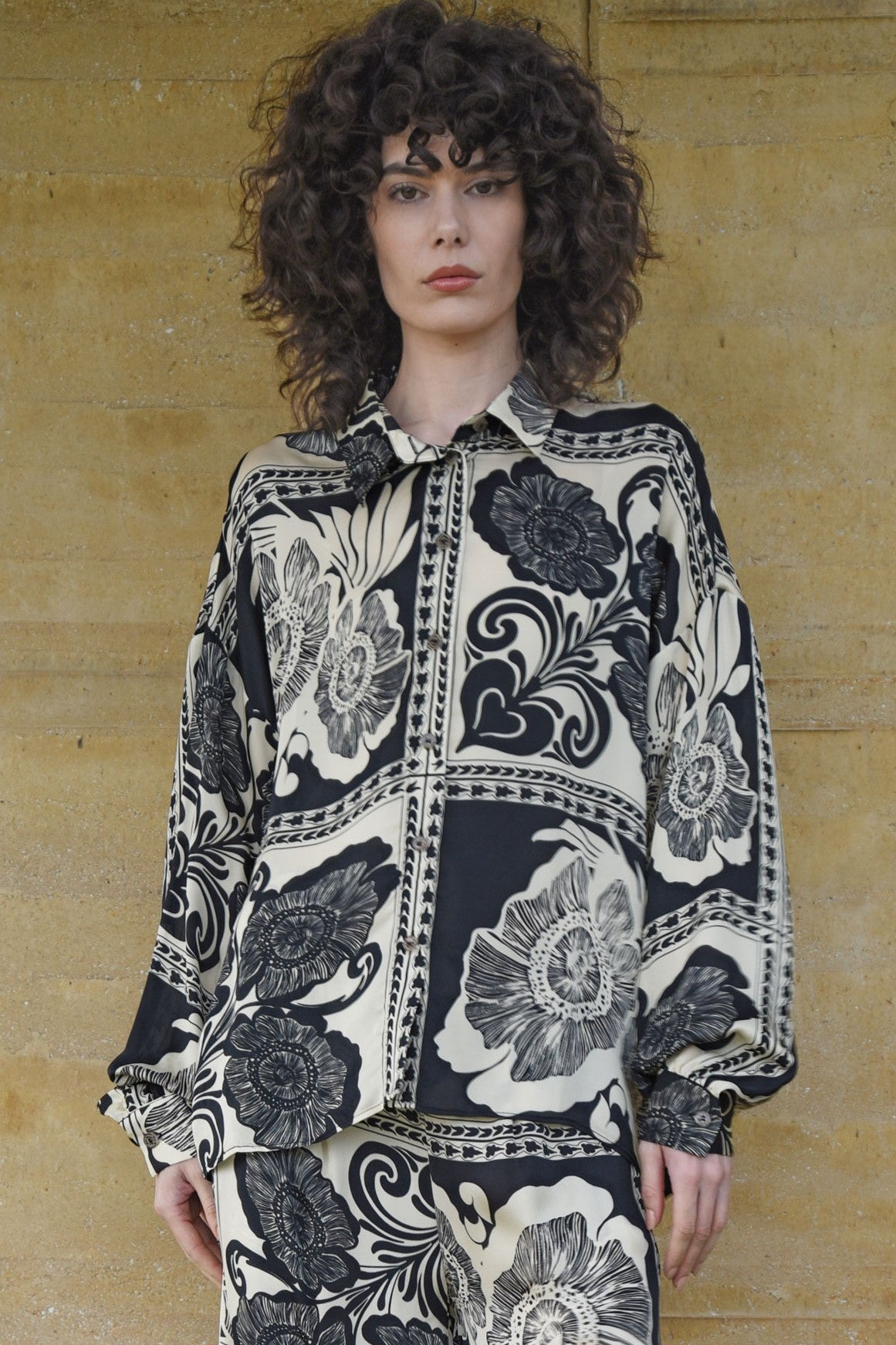 CURATE Under The Sun Shirt - Black - Magpie Style