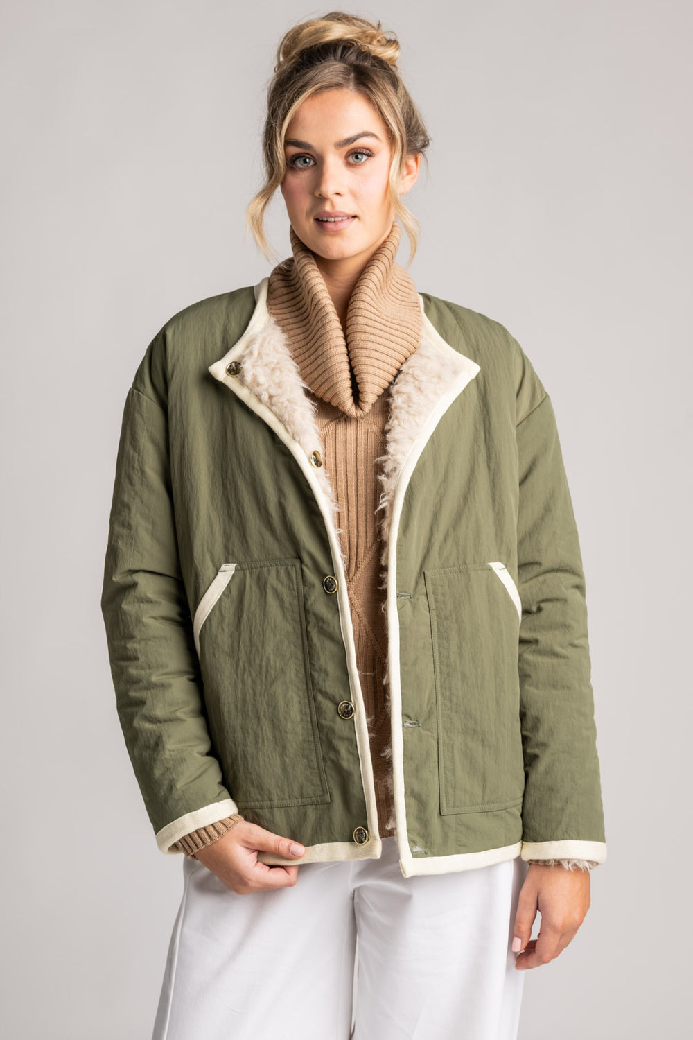MOKE Juniper Reversible Jacket - Olive/Cream