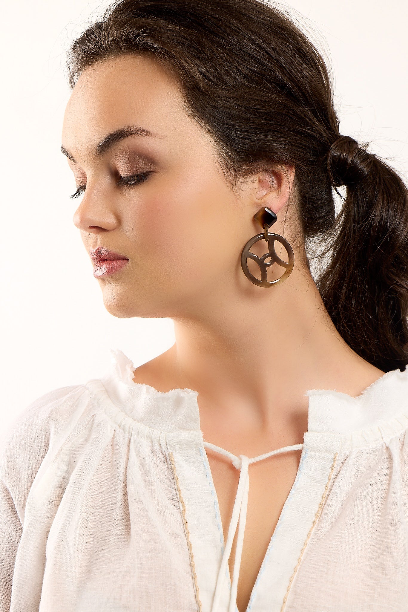 OOH LA LA Kumasi Circle Earrings - Magpie Style