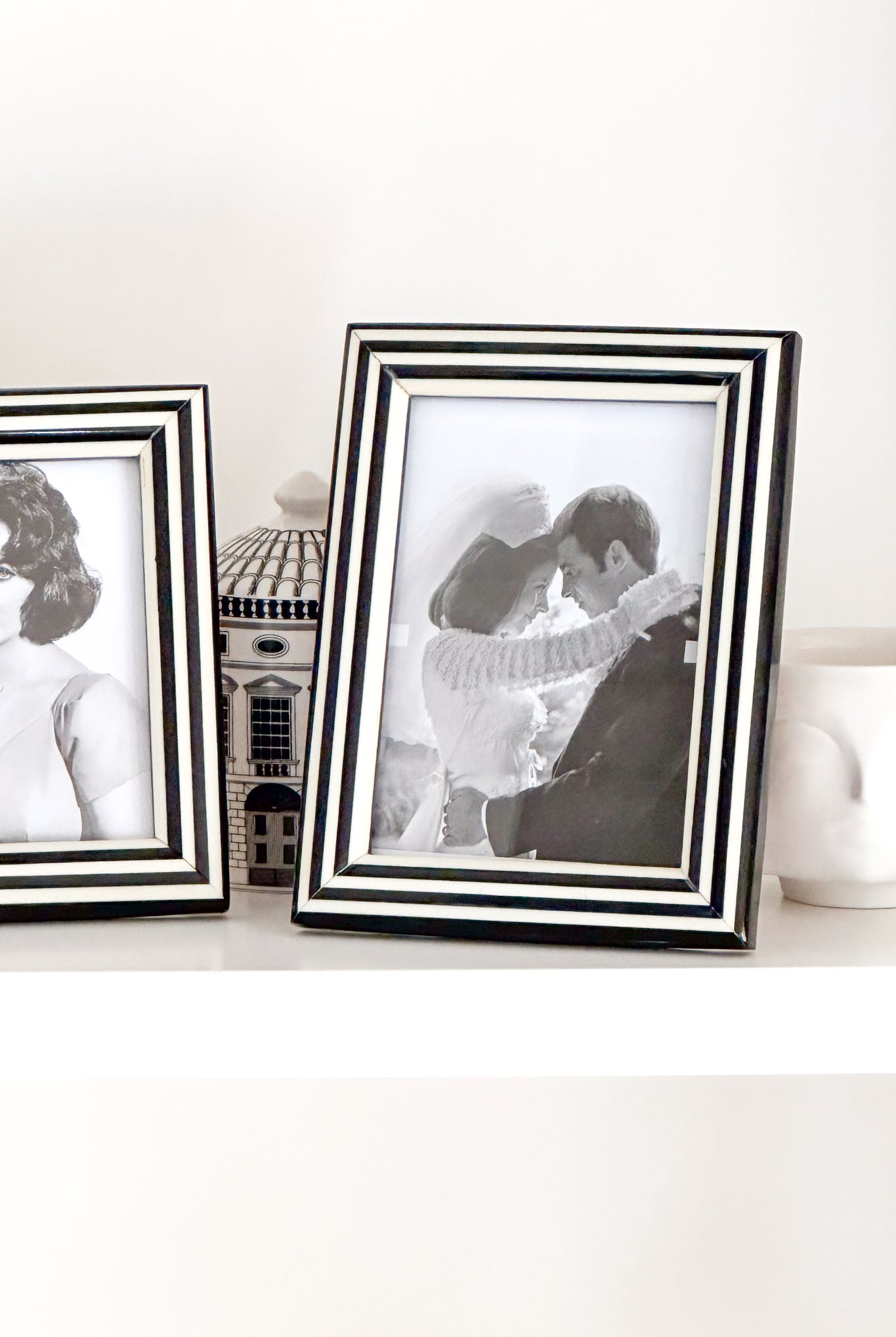 Black and Off-White Striped Resin Photo Frame 5x7 - Magpie Style