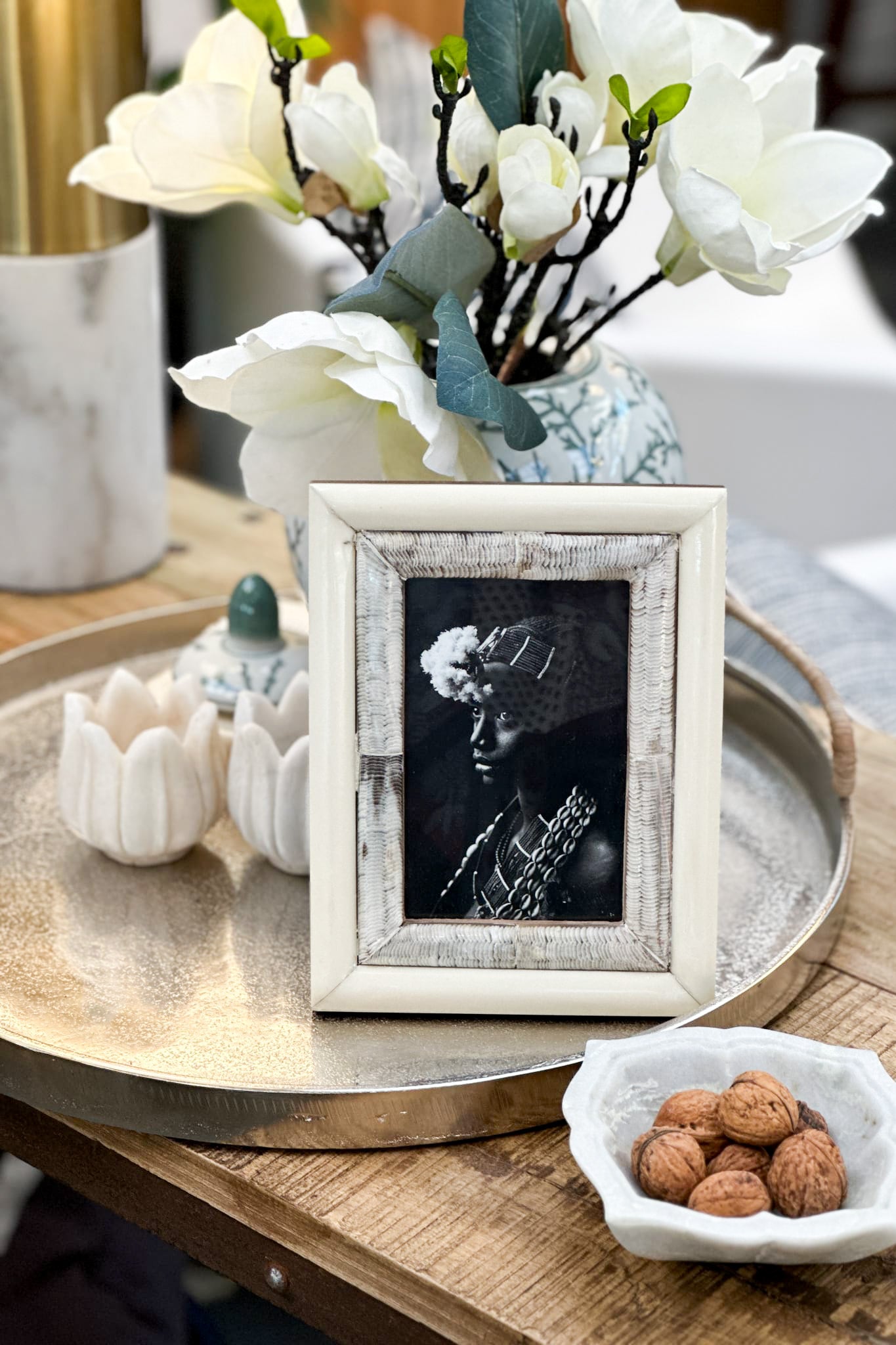 Natural, Scale Effect Resin Photo Frame 4x6 - Magpie Style