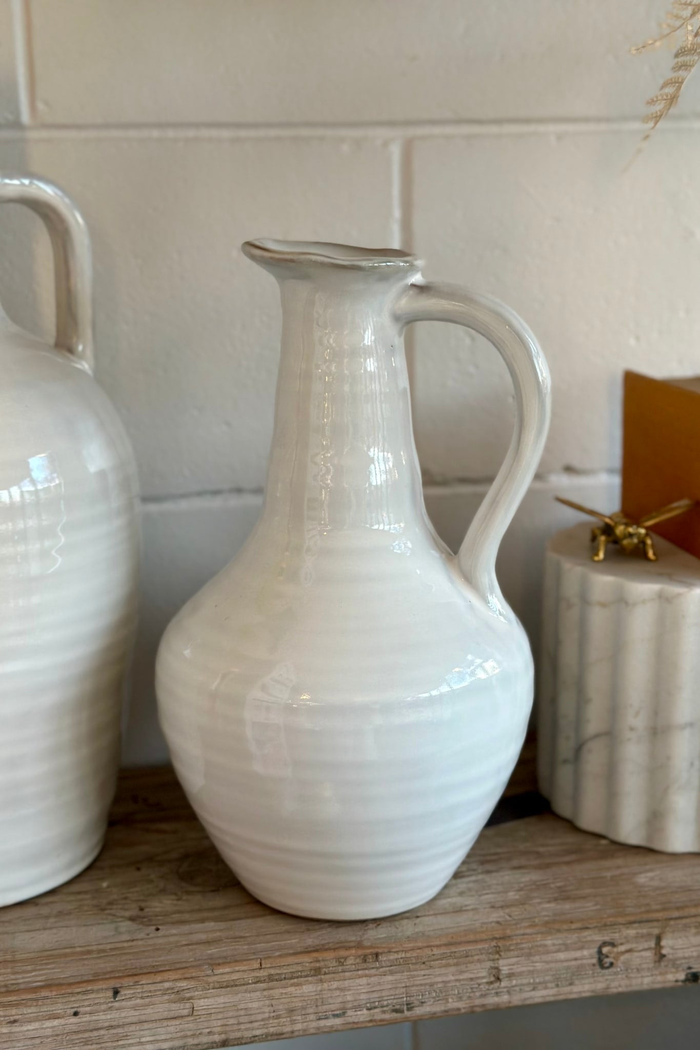 Roxy Single Handle Vase - Magpie Style